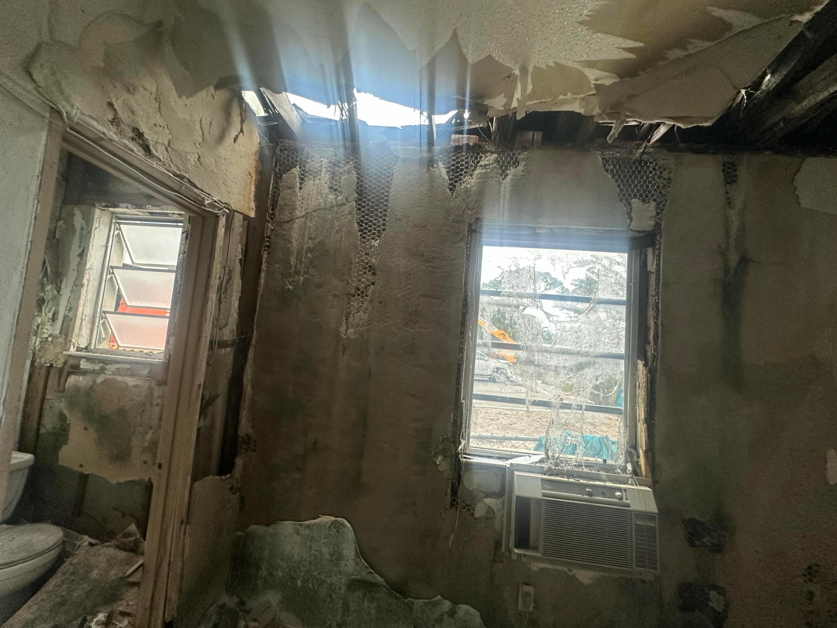HALLANDALE PARK NO 3 - Residential Income