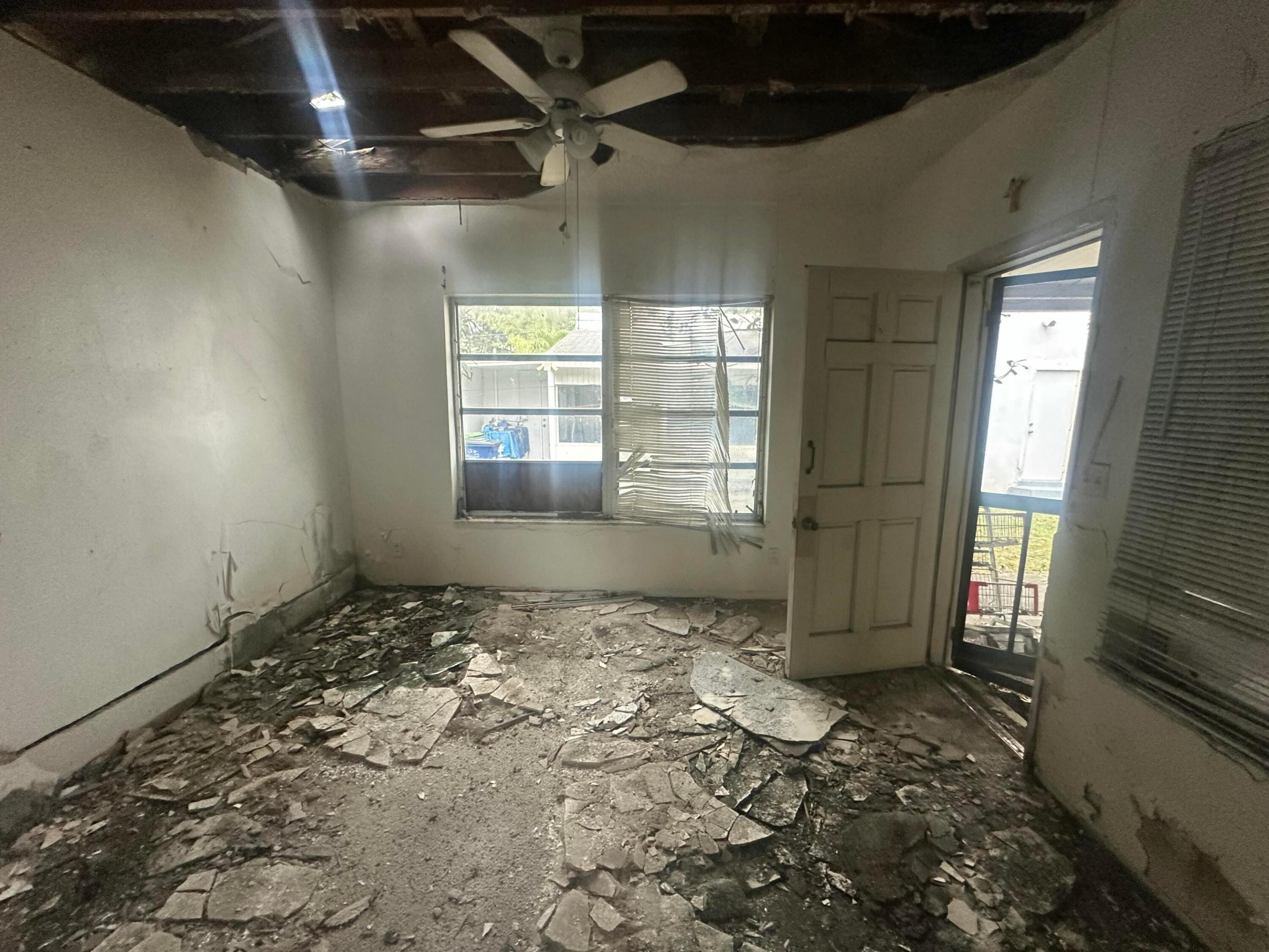 HALLANDALE PARK NO 3 - Residential Income