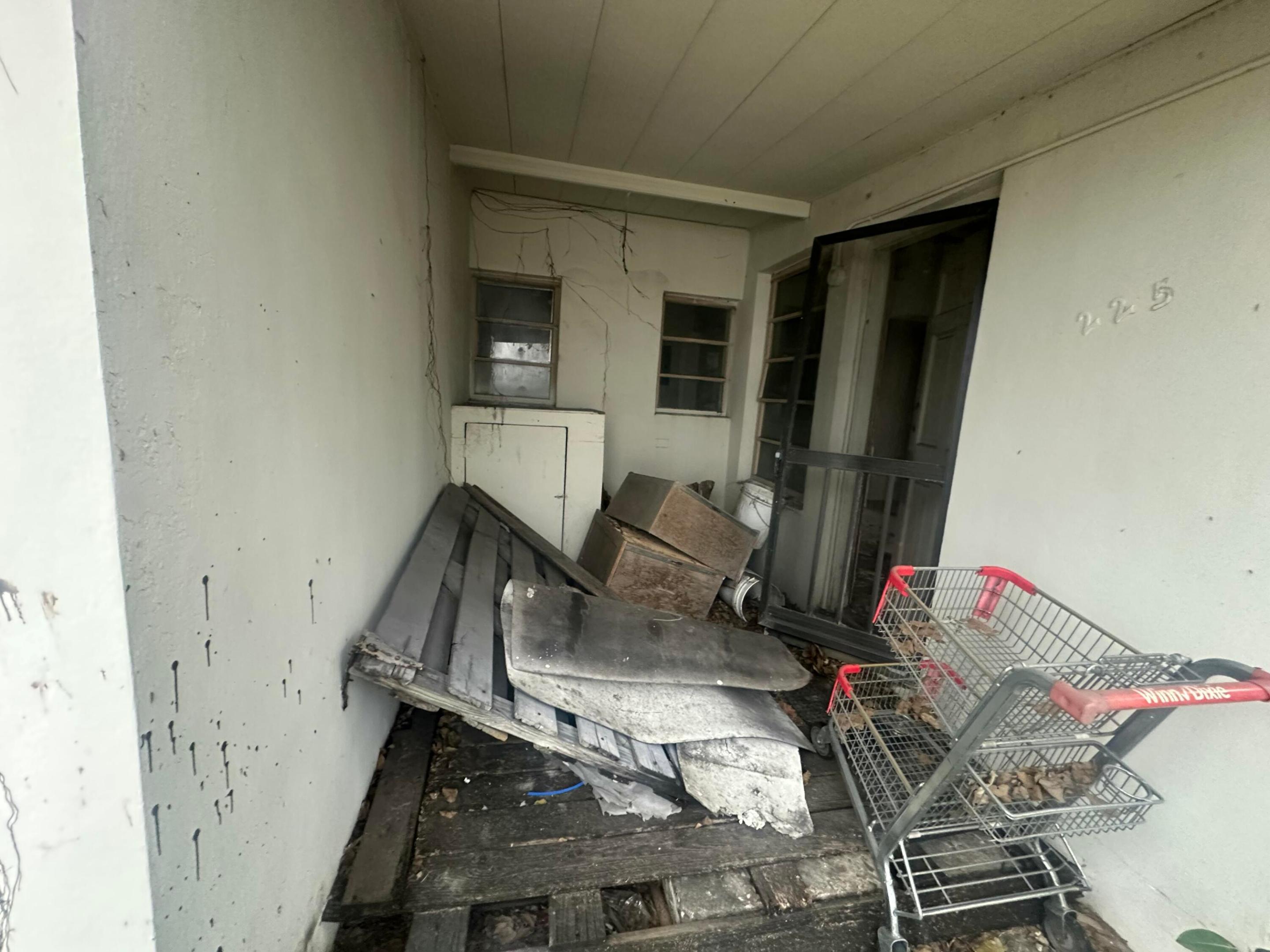 HALLANDALE PARK NO 3 - Residential Income