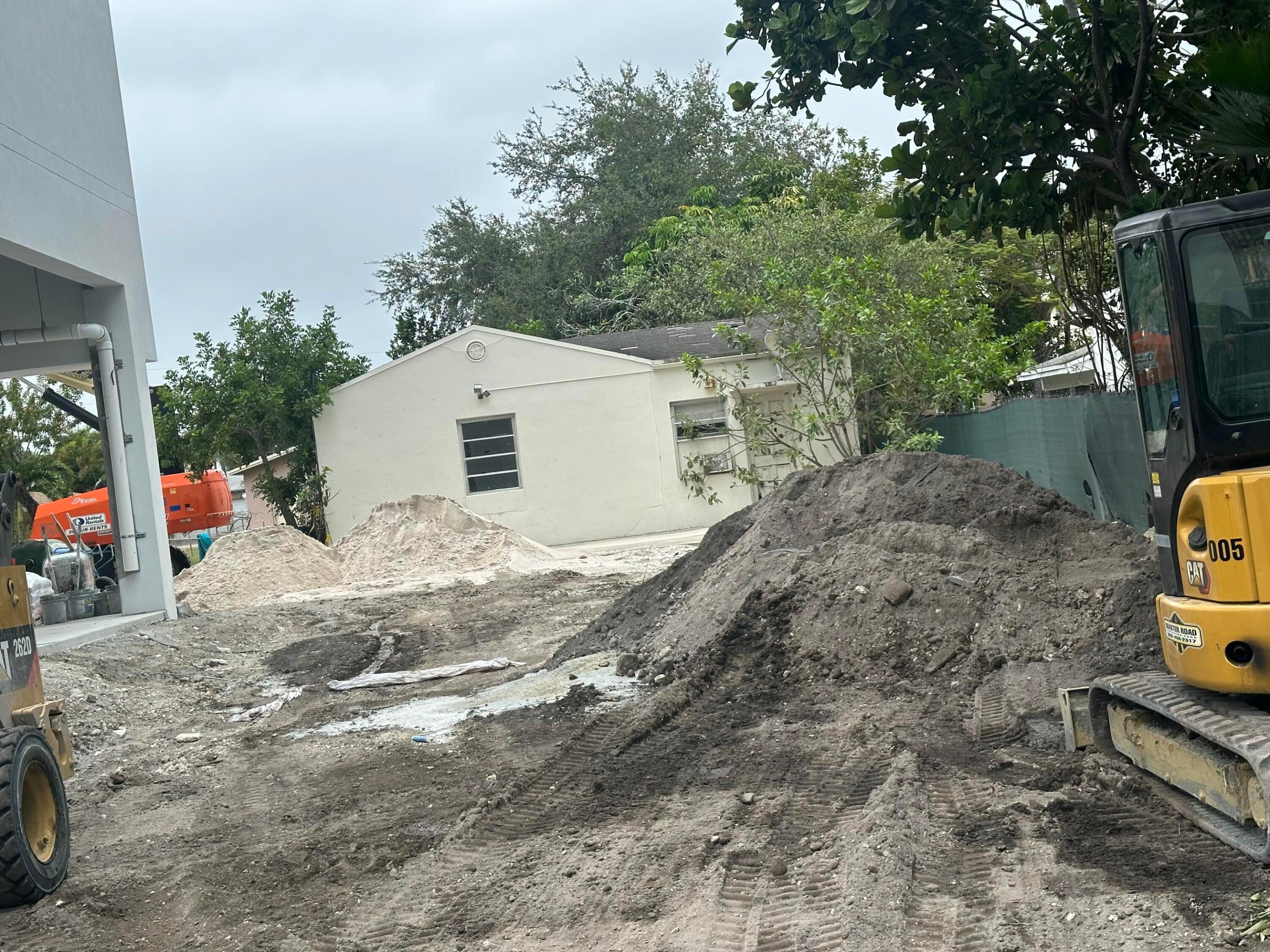 HALLANDALE PARK NO 3 - Residential Income