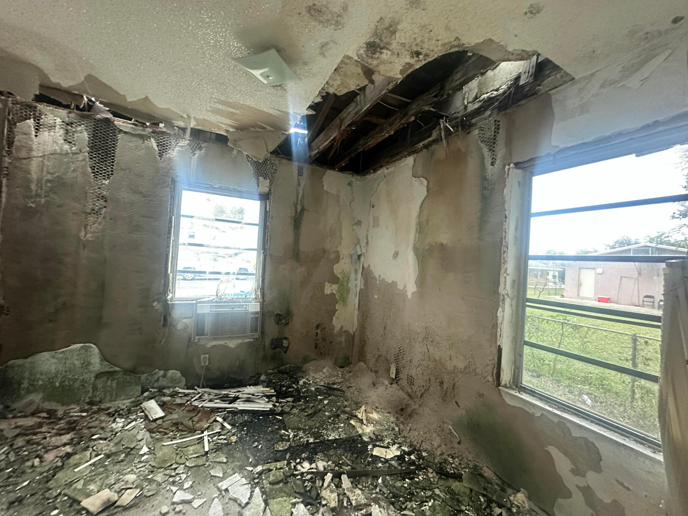 HALLANDALE PARK NO 3 - Residential Income