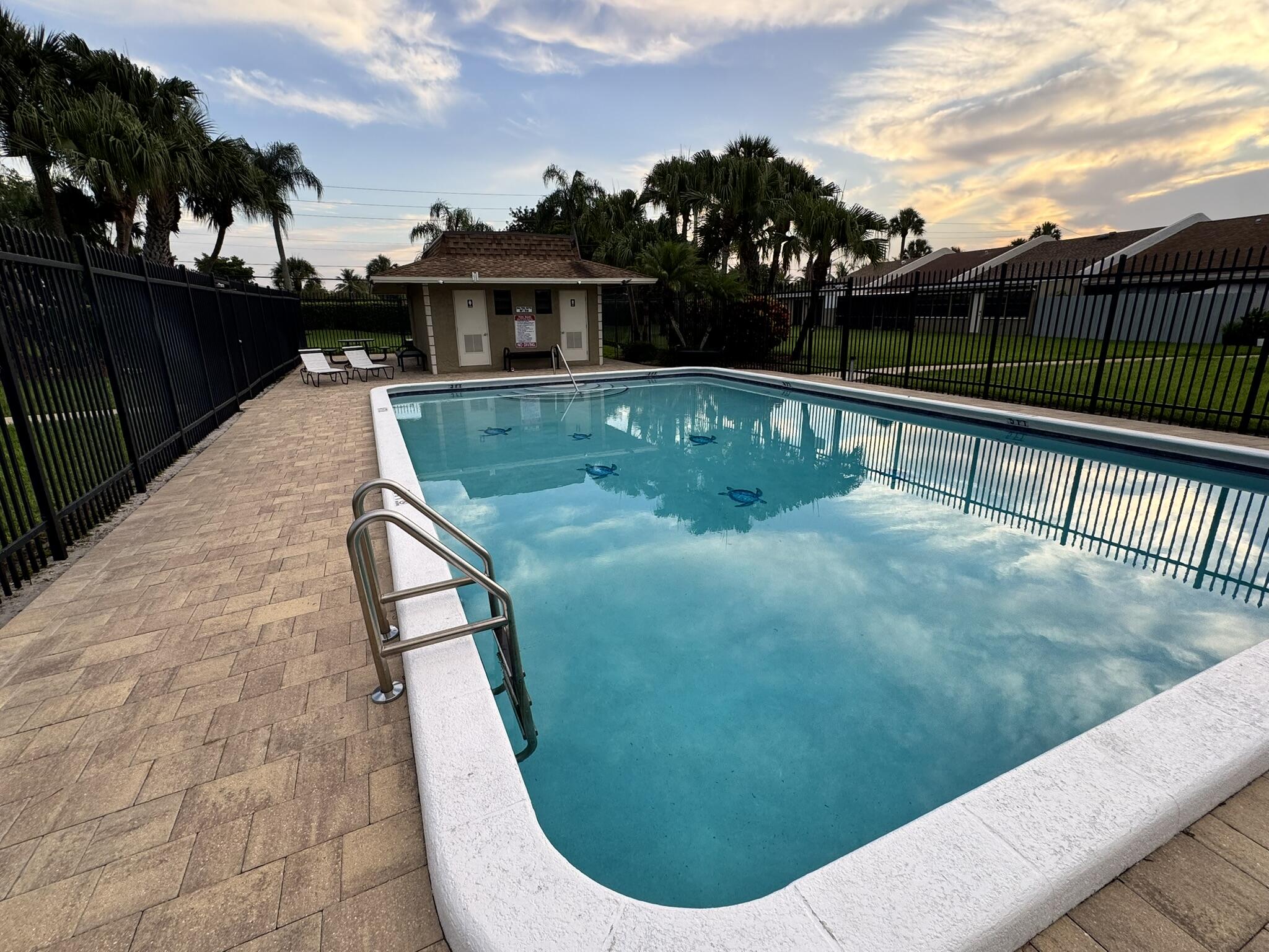 BOCA BEND - Residential