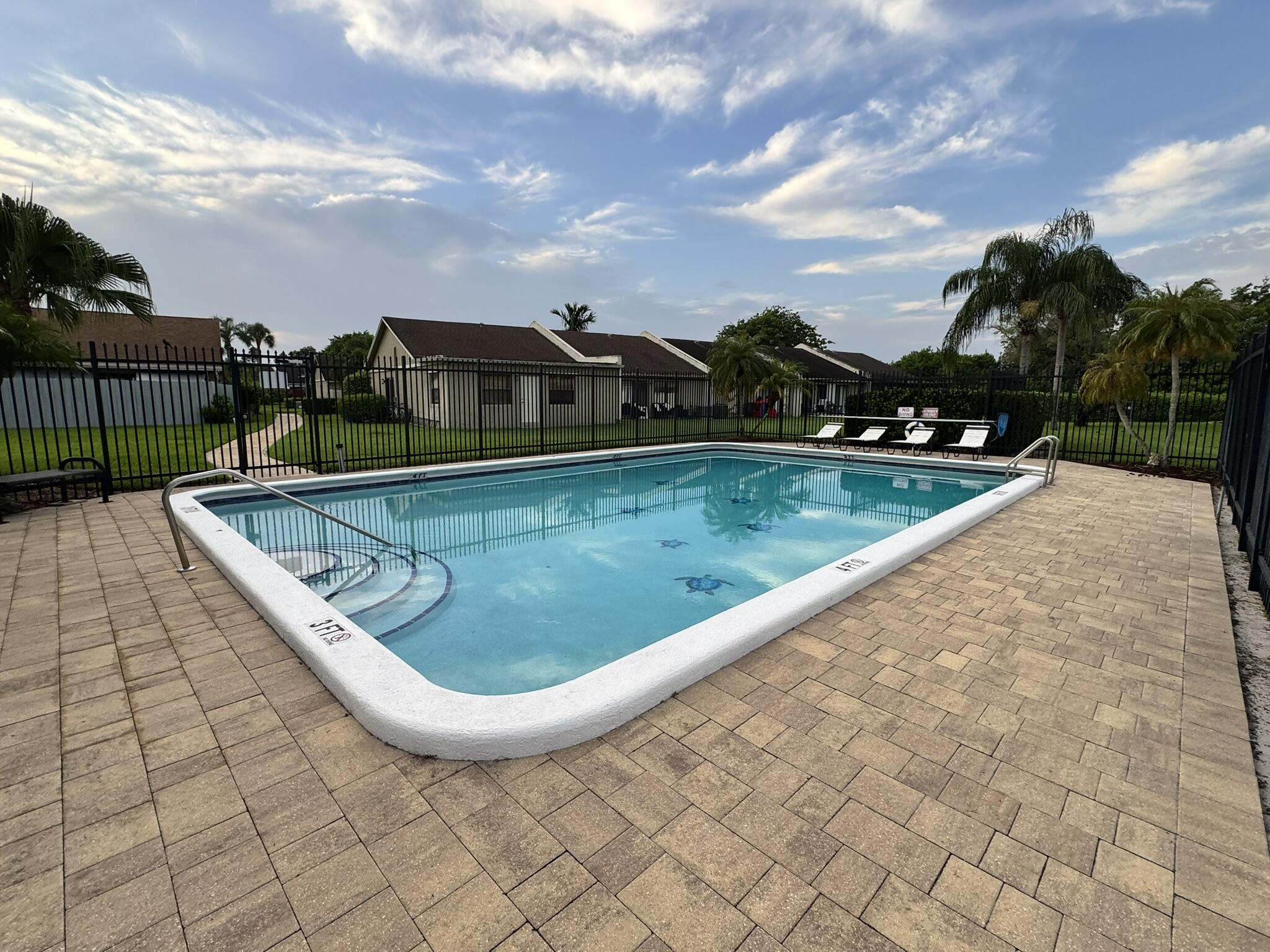 BOCA BEND - Residential