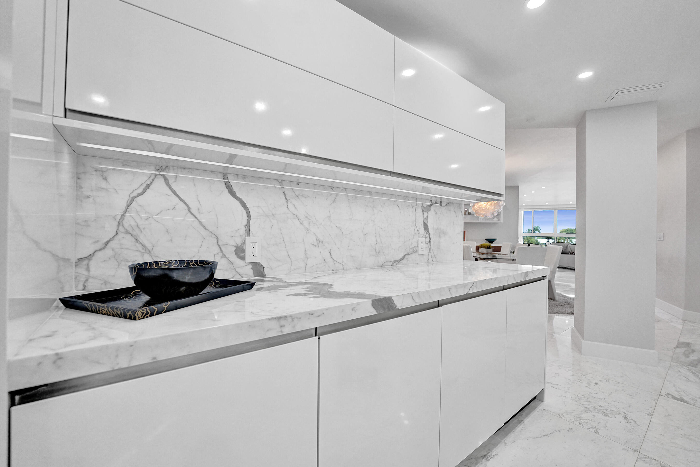 LA CASCADE CONDO - Residential
