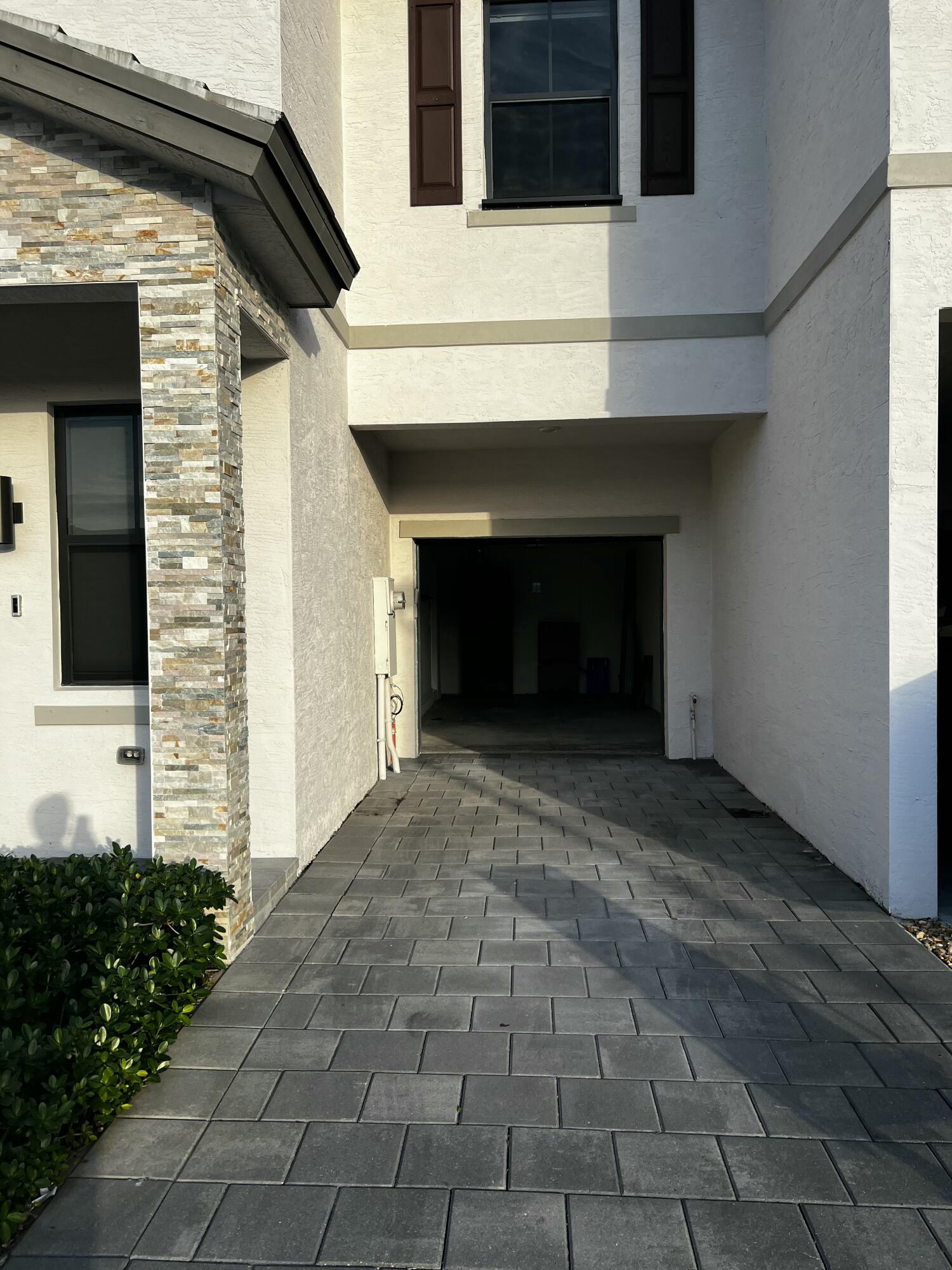 RIVERSIDE NO 2 - Residential Lease