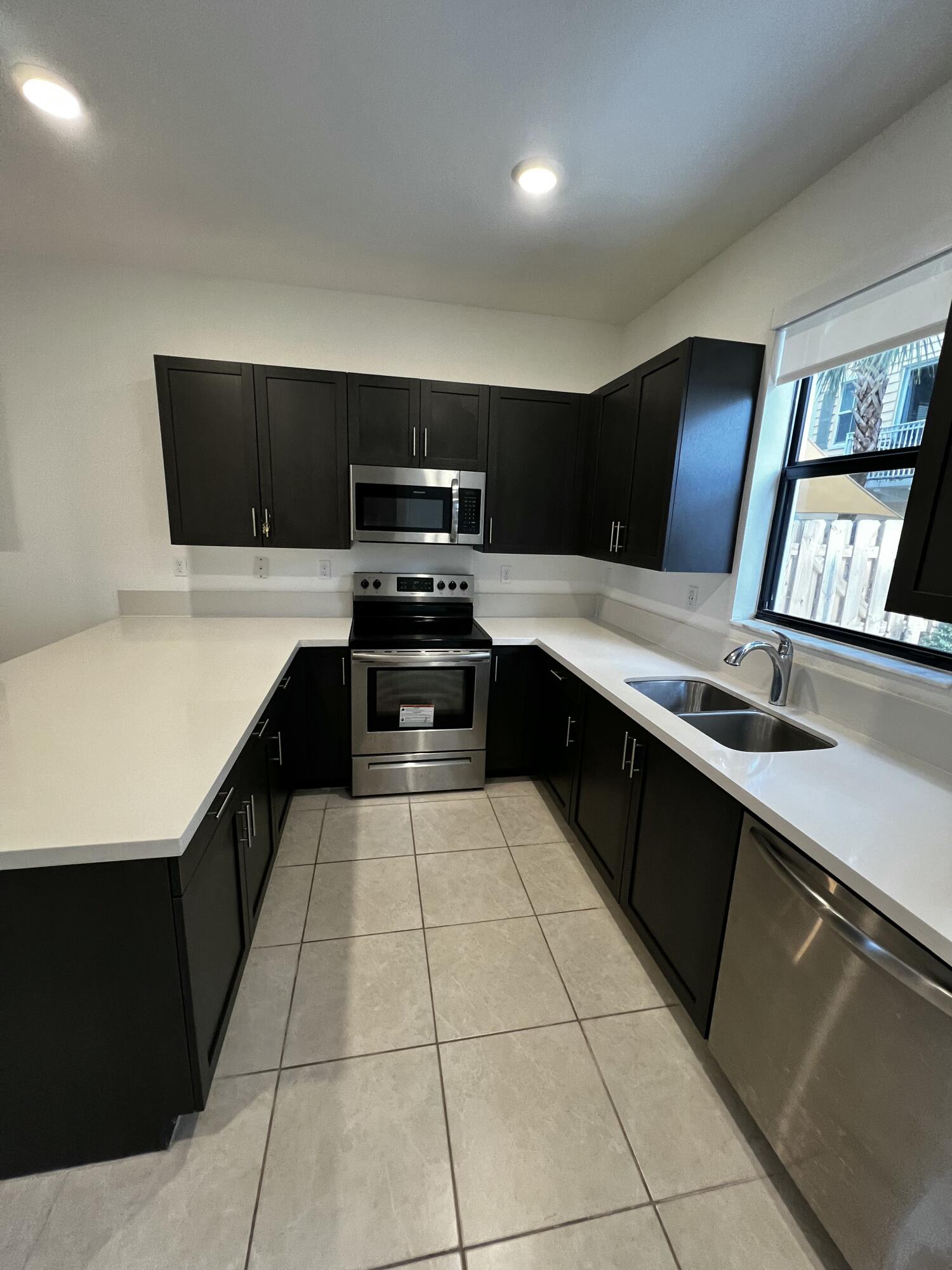 RIVERSIDE NO 2 - Residential Lease
