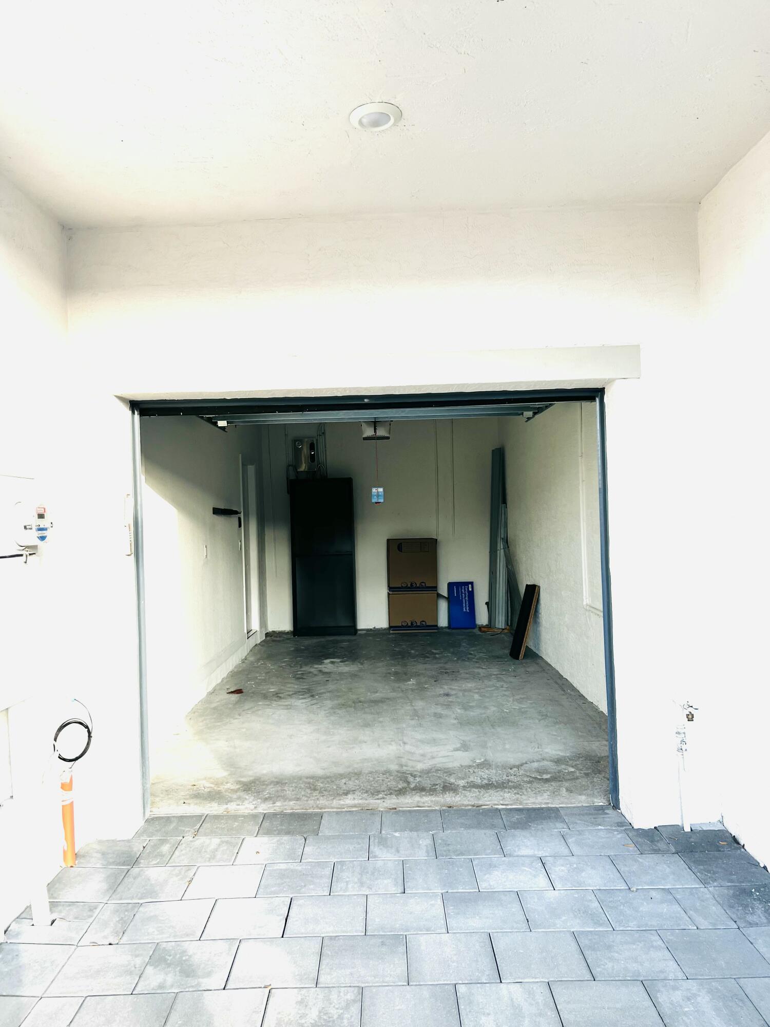 RIVERSIDE NO 2 - Residential Lease