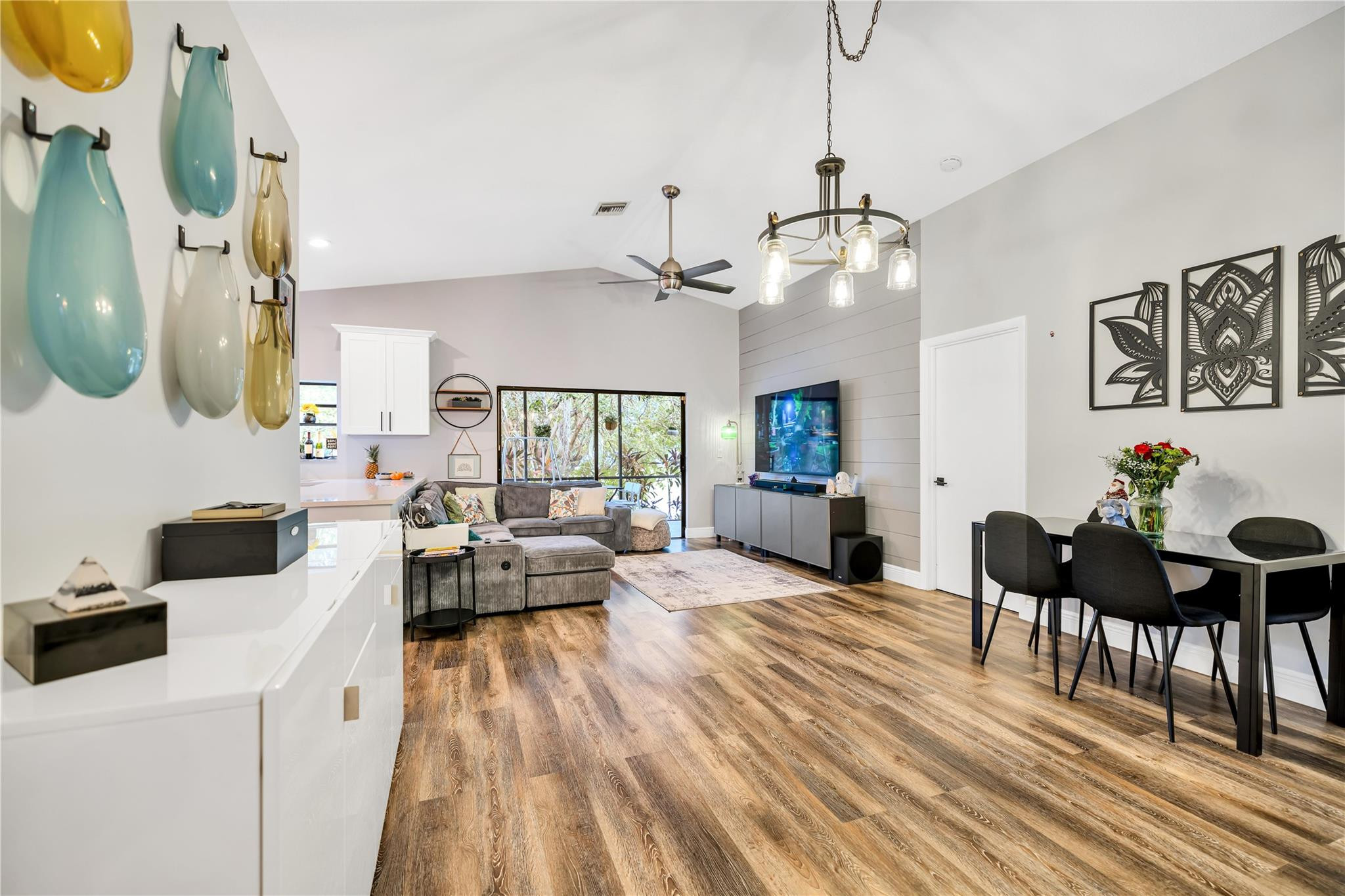 AMERICAN HERITAGE HOMES PH 1 - Residential