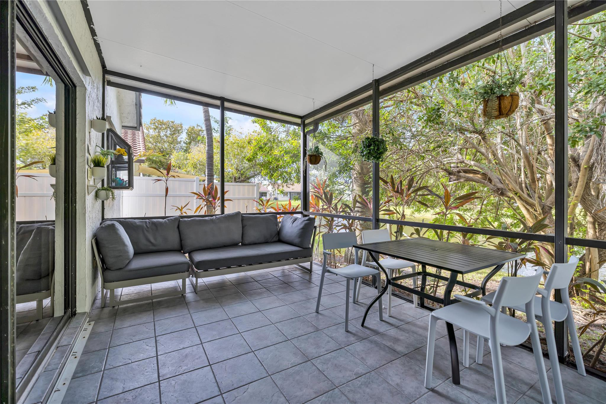 AMERICAN HERITAGE HOMES PH 1 - Residential