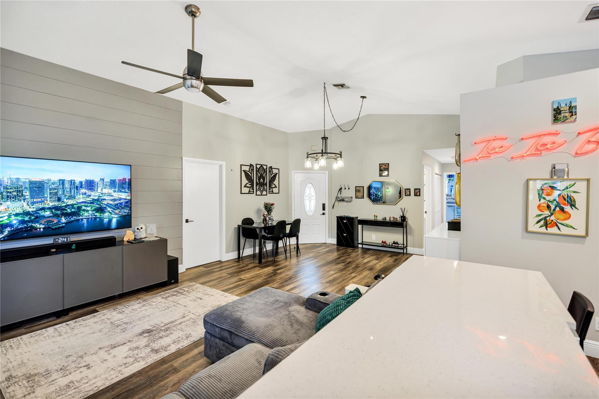 AMERICAN HERITAGE HOMES PH 1 - Residential
