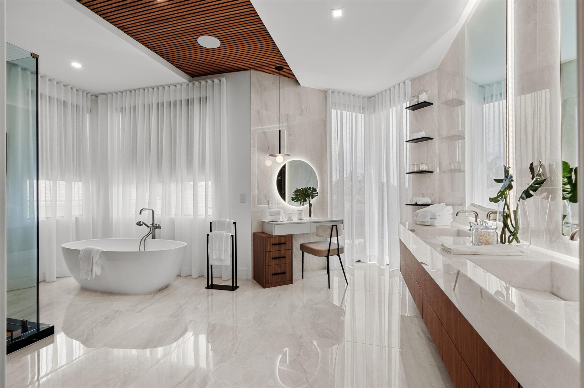 ROYAL PALM YACHT & COUNTRY CLUB SUB - Residential