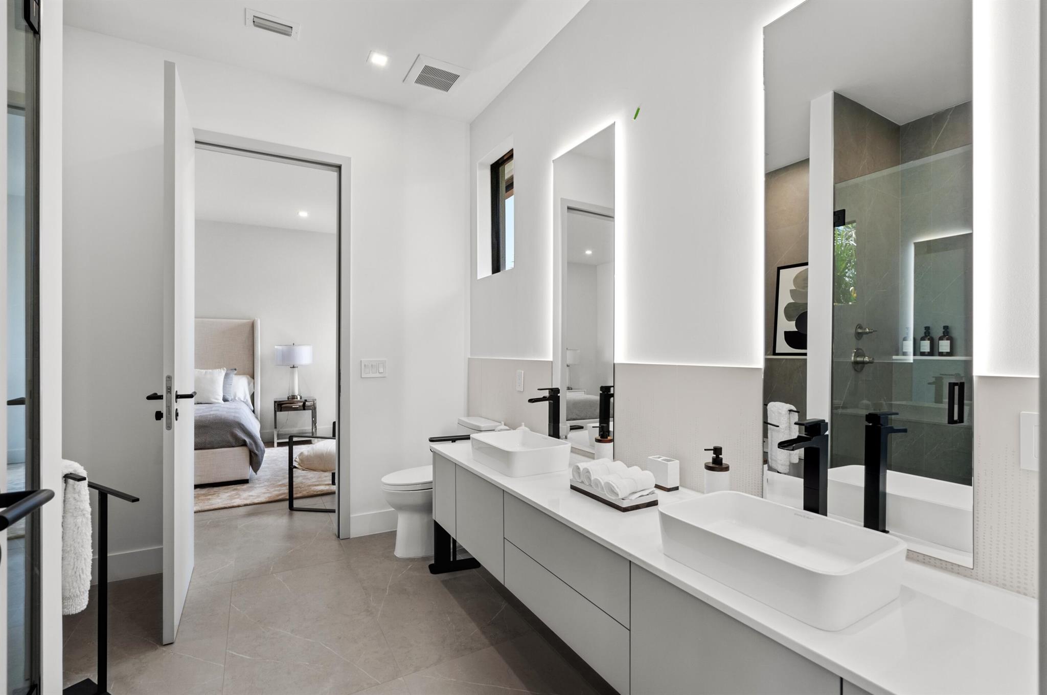 ROYAL PALM YACHT & COUNTRY CLUB SUB - Residential