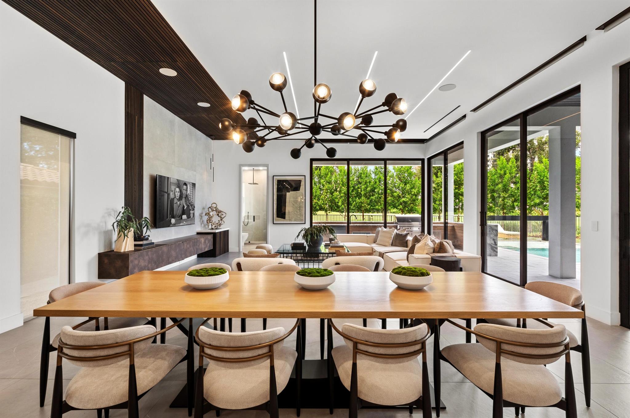 ROYAL PALM YACHT & COUNTRY CLUB SUB - Residential