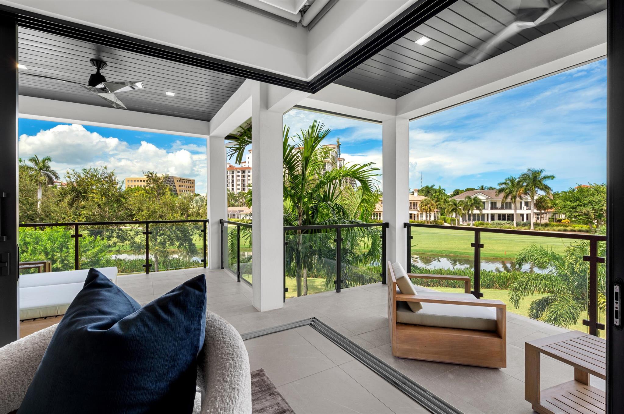 ROYAL PALM YACHT & COUNTRY CLUB SUB - Residential
