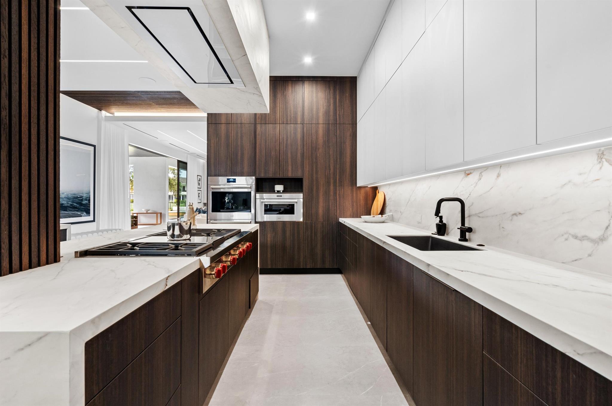 ROYAL PALM YACHT & COUNTRY CLUB SUB - Residential