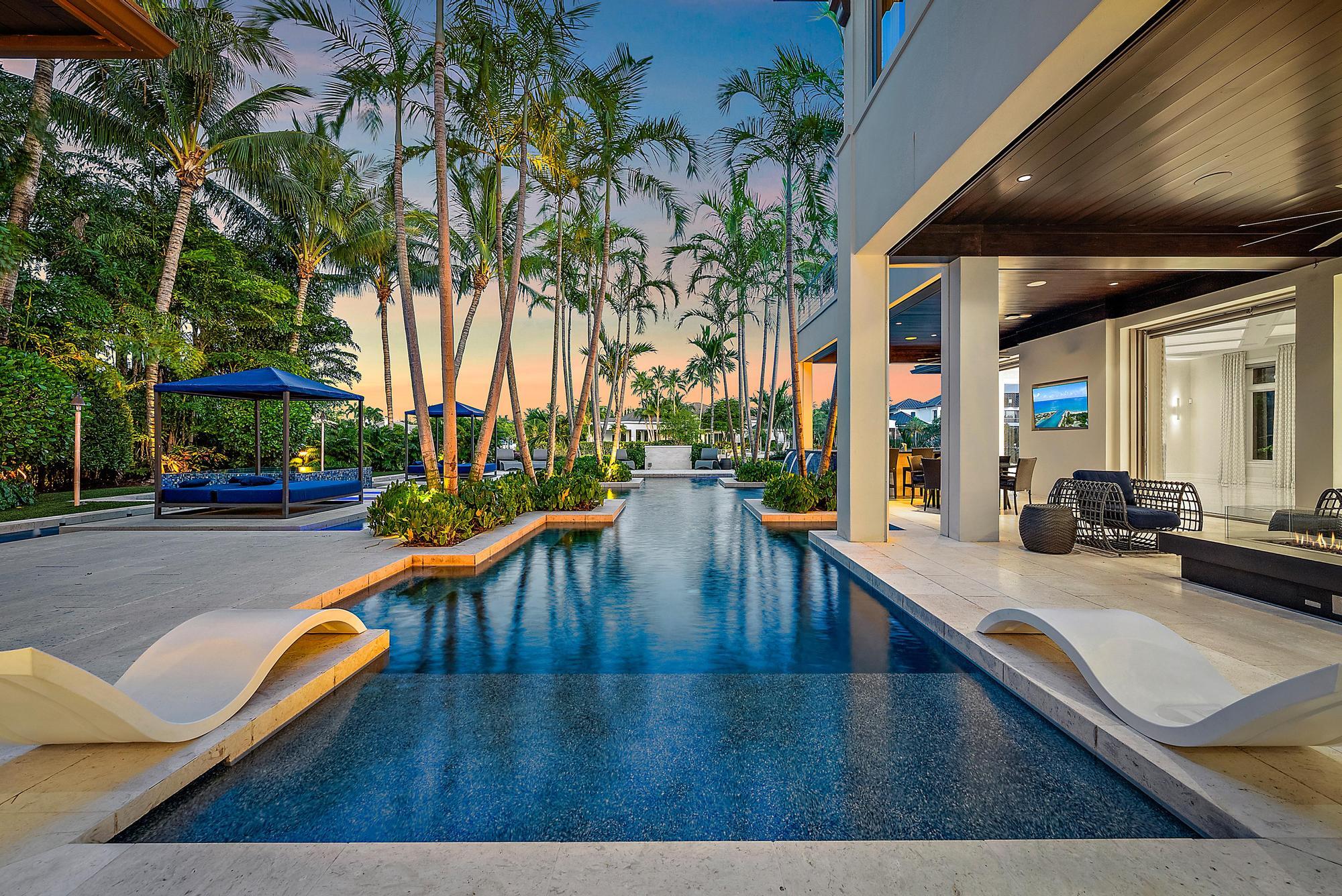 ADMIRALS COVE - Residential