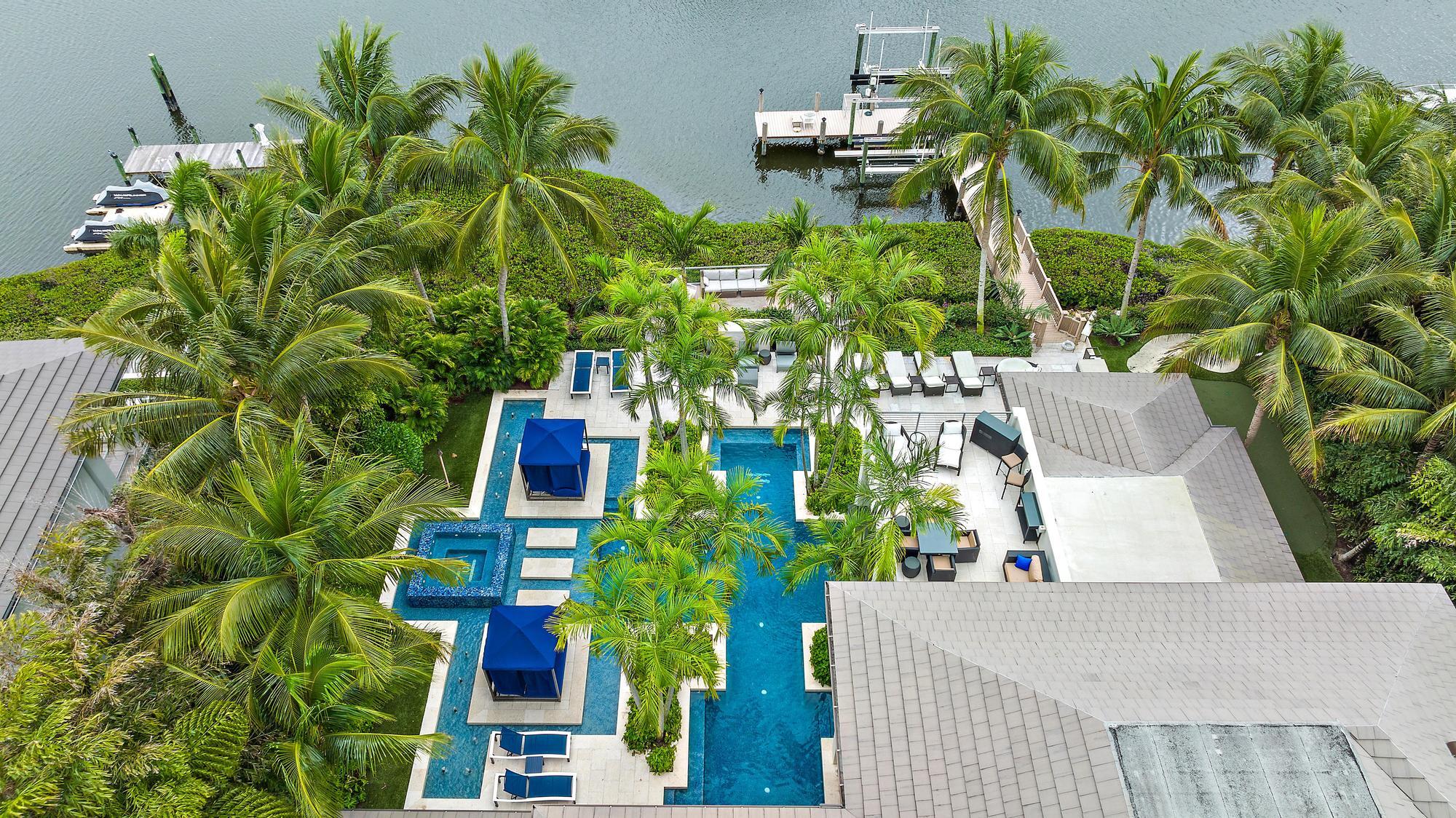 ADMIRALS COVE - Residential