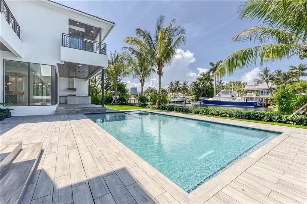 Rio Vista Isles - Residential
