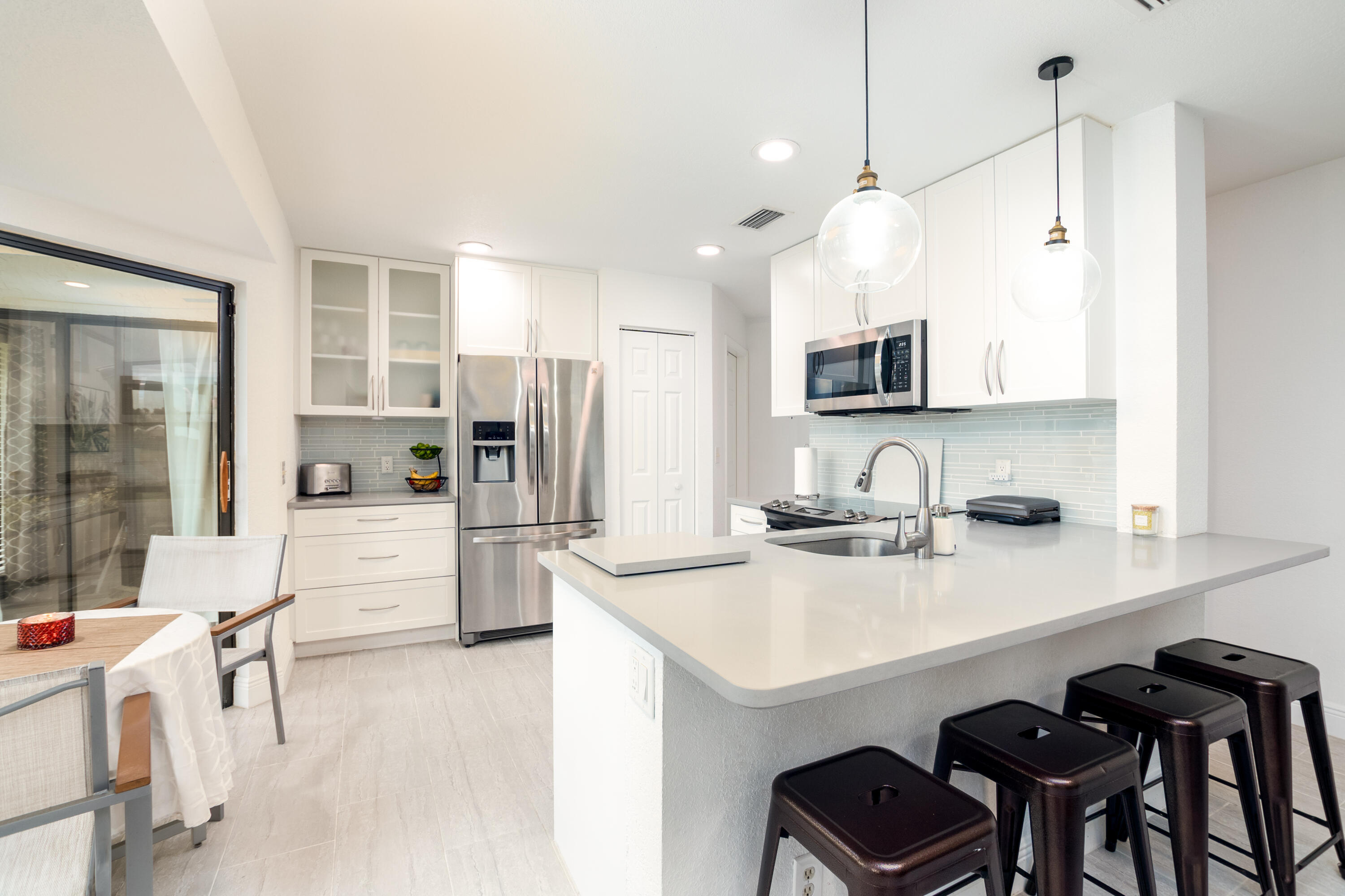 LEXINGTON GREEN CONDO - Residential Lease