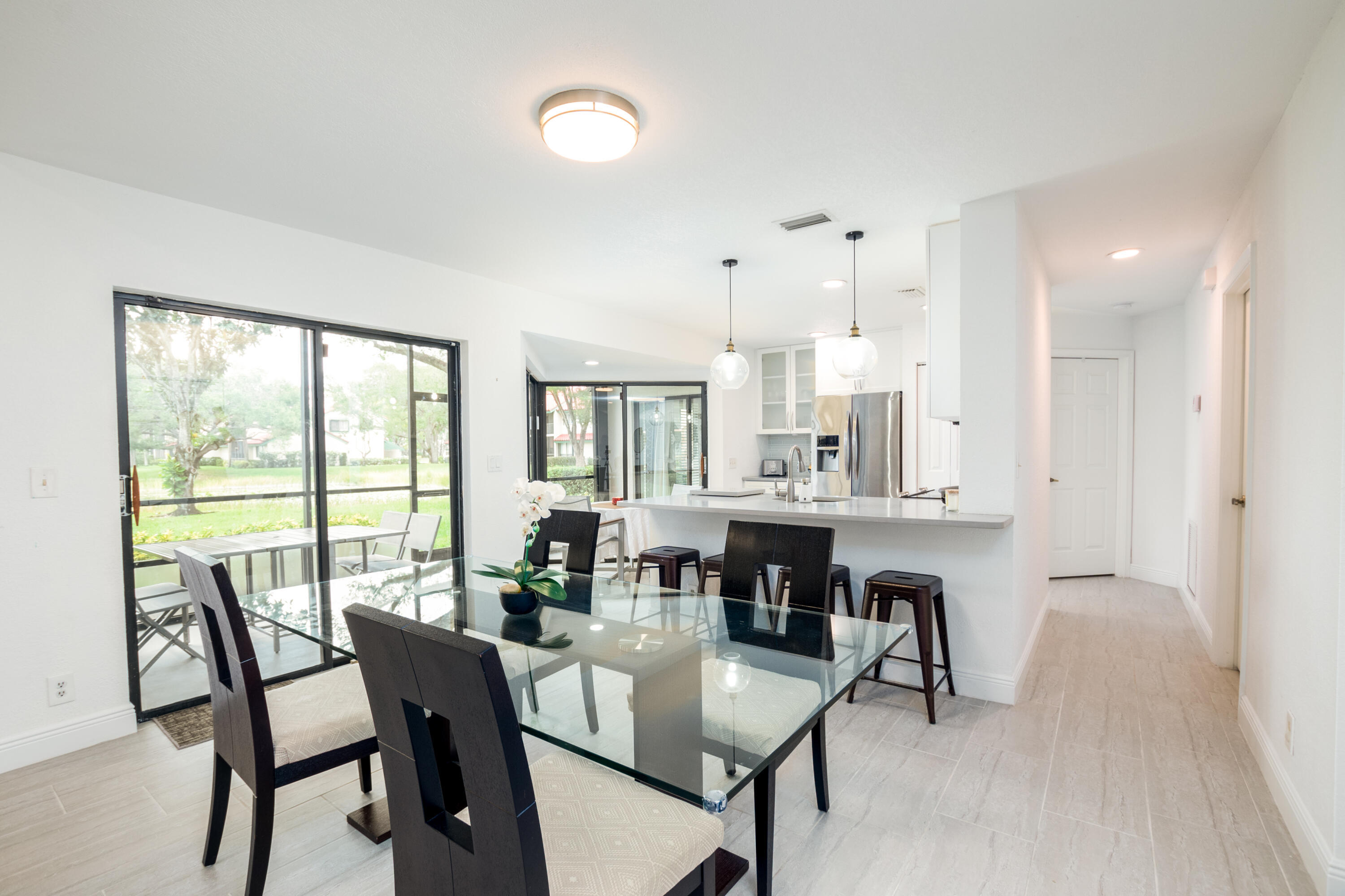 LEXINGTON GREEN CONDO - Residential Lease