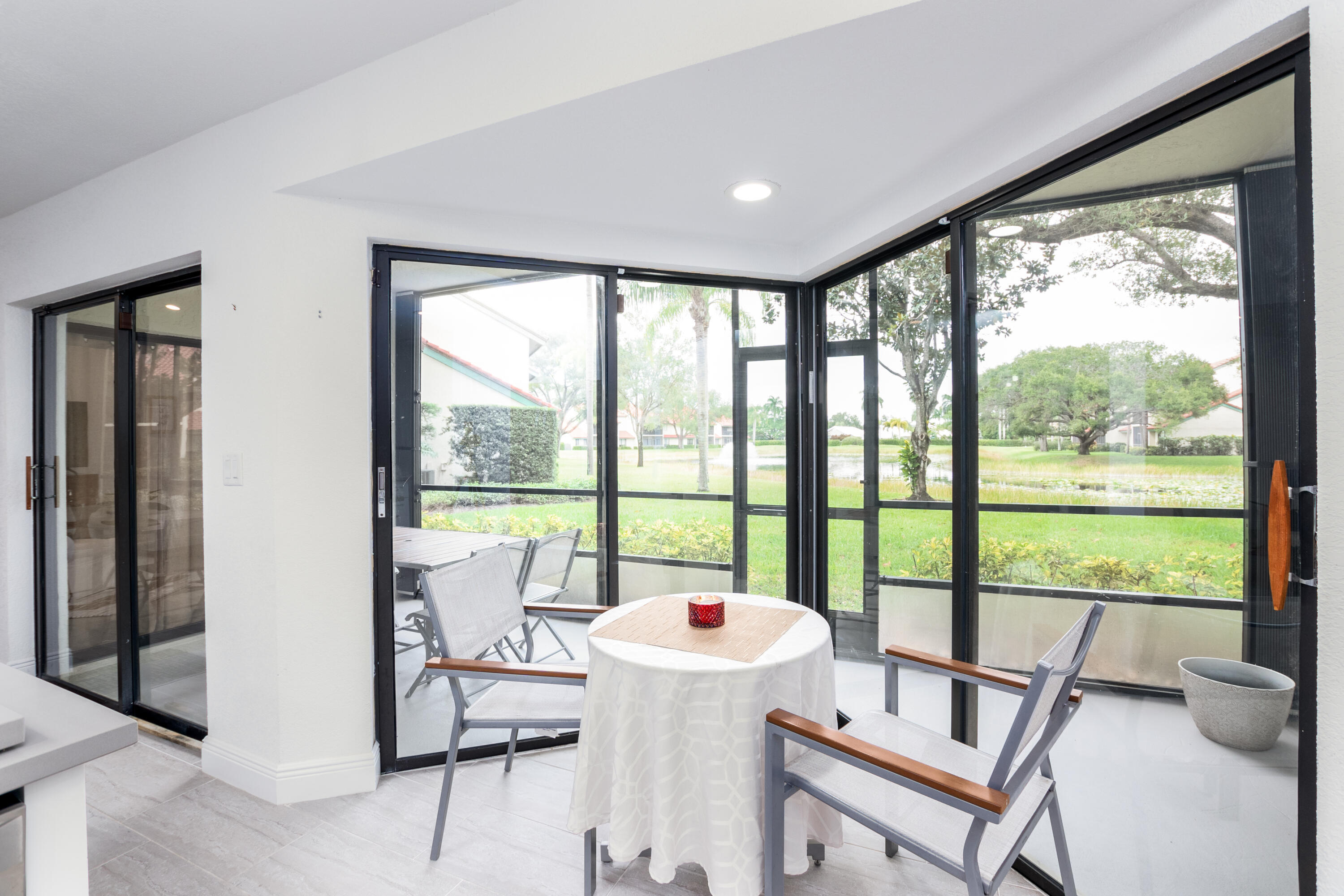 LEXINGTON GREEN CONDO - Residential Lease