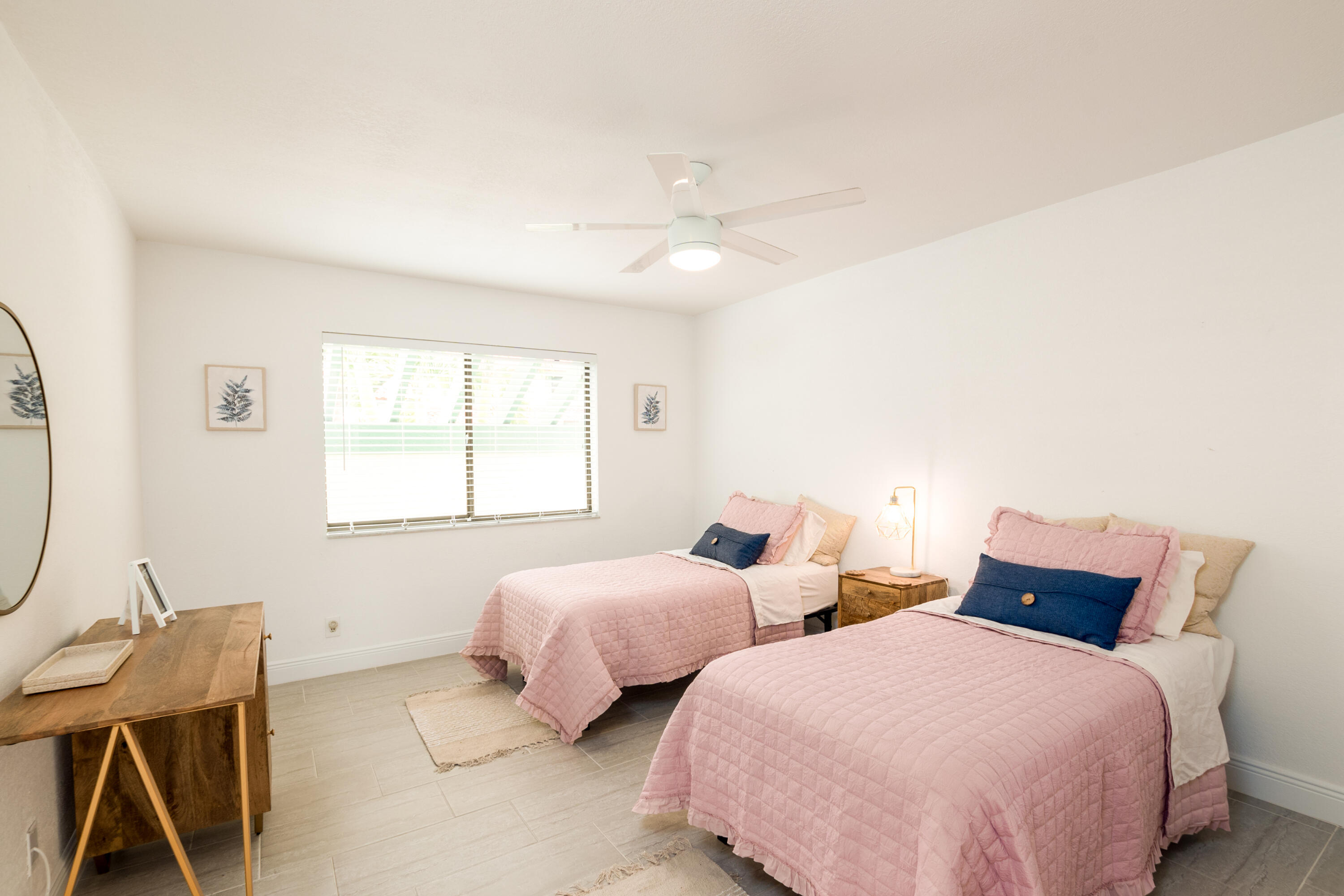 LEXINGTON GREEN CONDO - Residential Lease