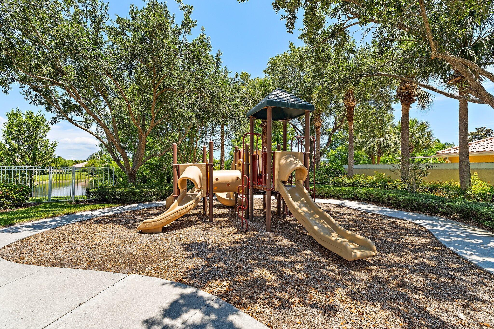 MAGNOLIA BAY - Residential Lease