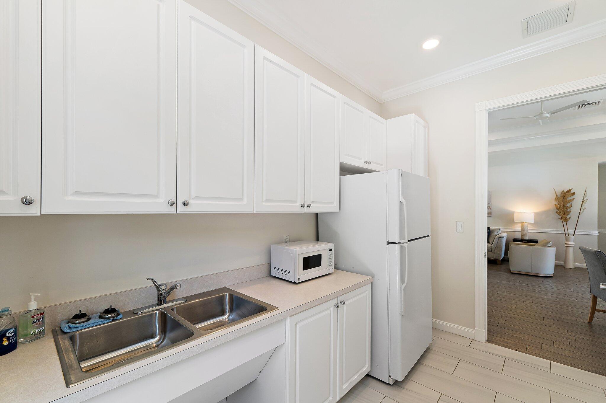 MAGNOLIA BAY - Residential Lease
