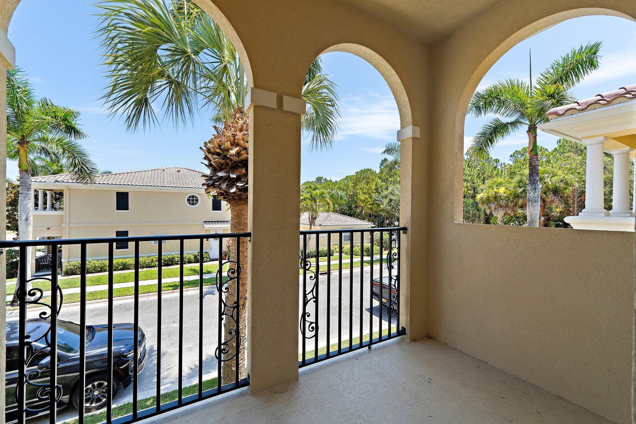 MAGNOLIA BAY - Residential Lease