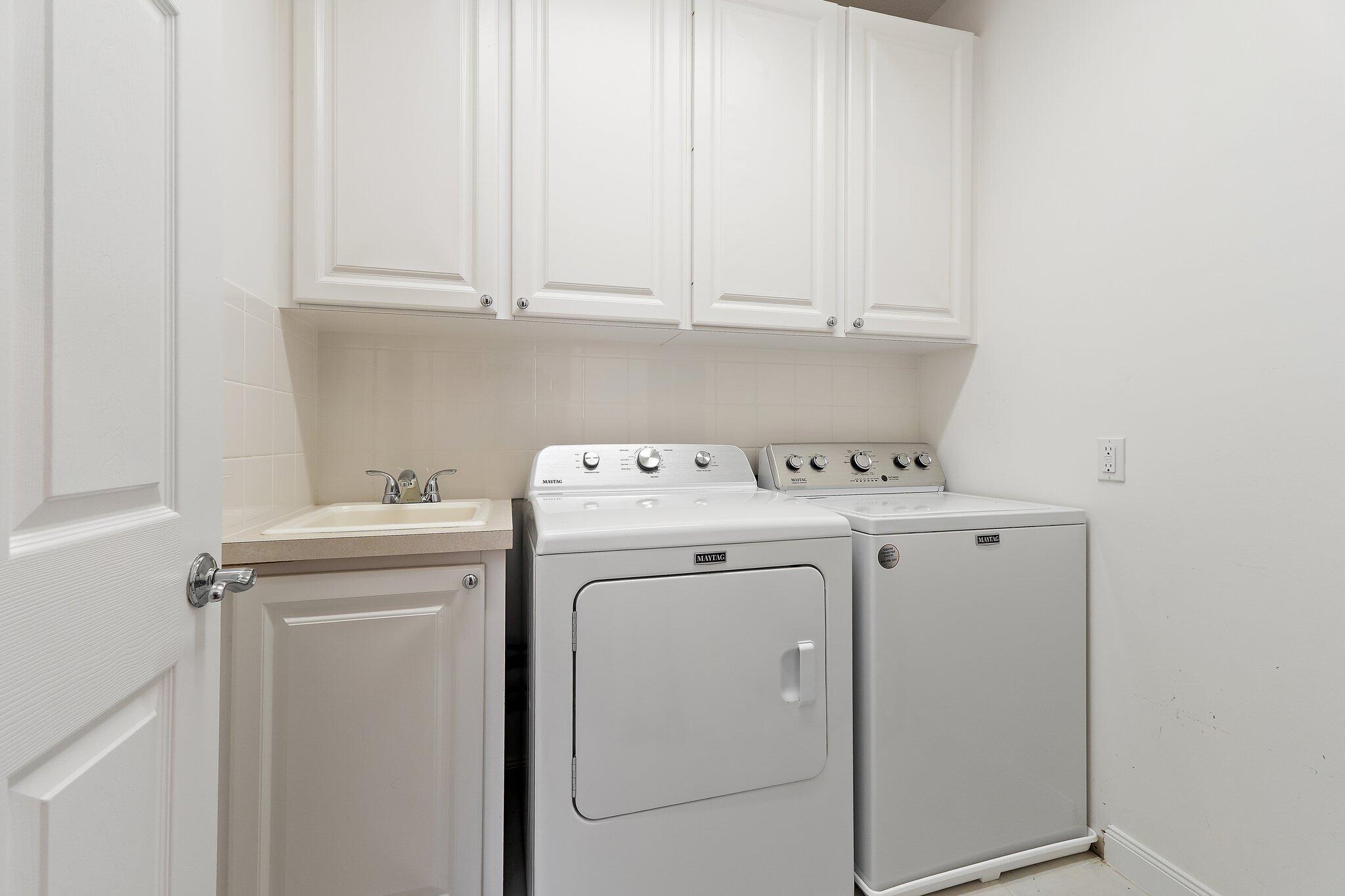 MAGNOLIA BAY - Residential Lease