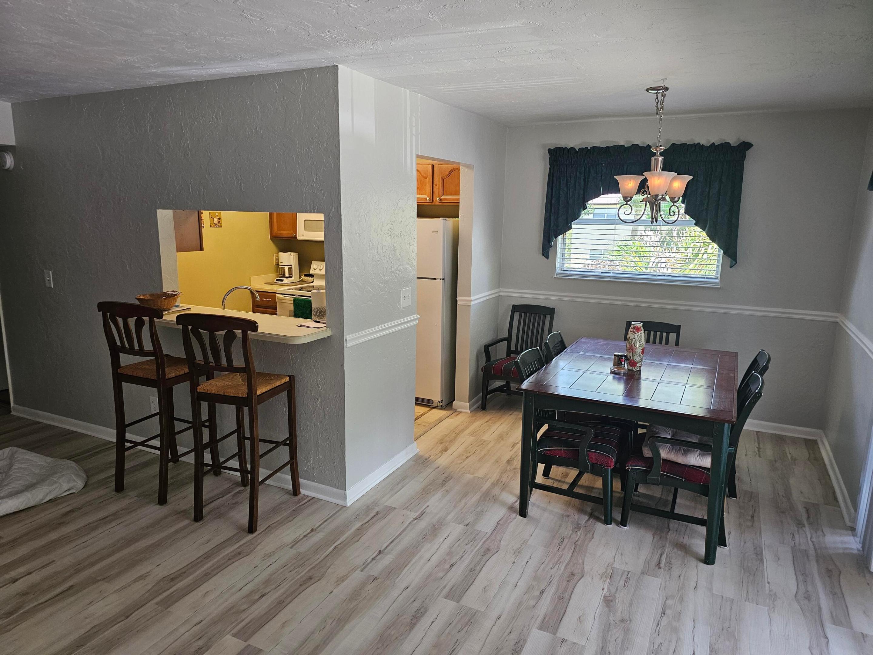 TAYLOR CREEK CONDOMINIUMS - Residential