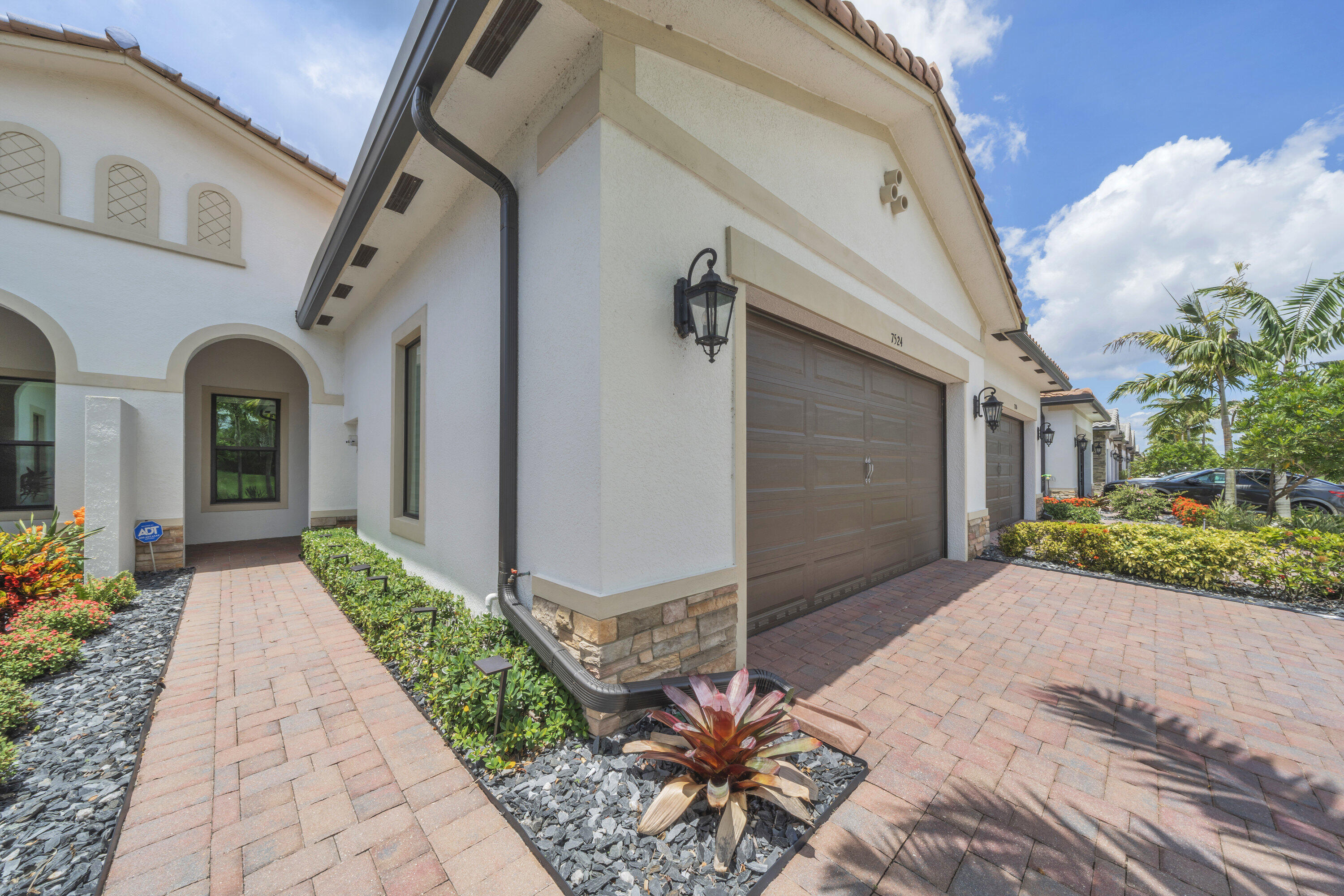 MCJUNKIN FARMS PLAT - Residential