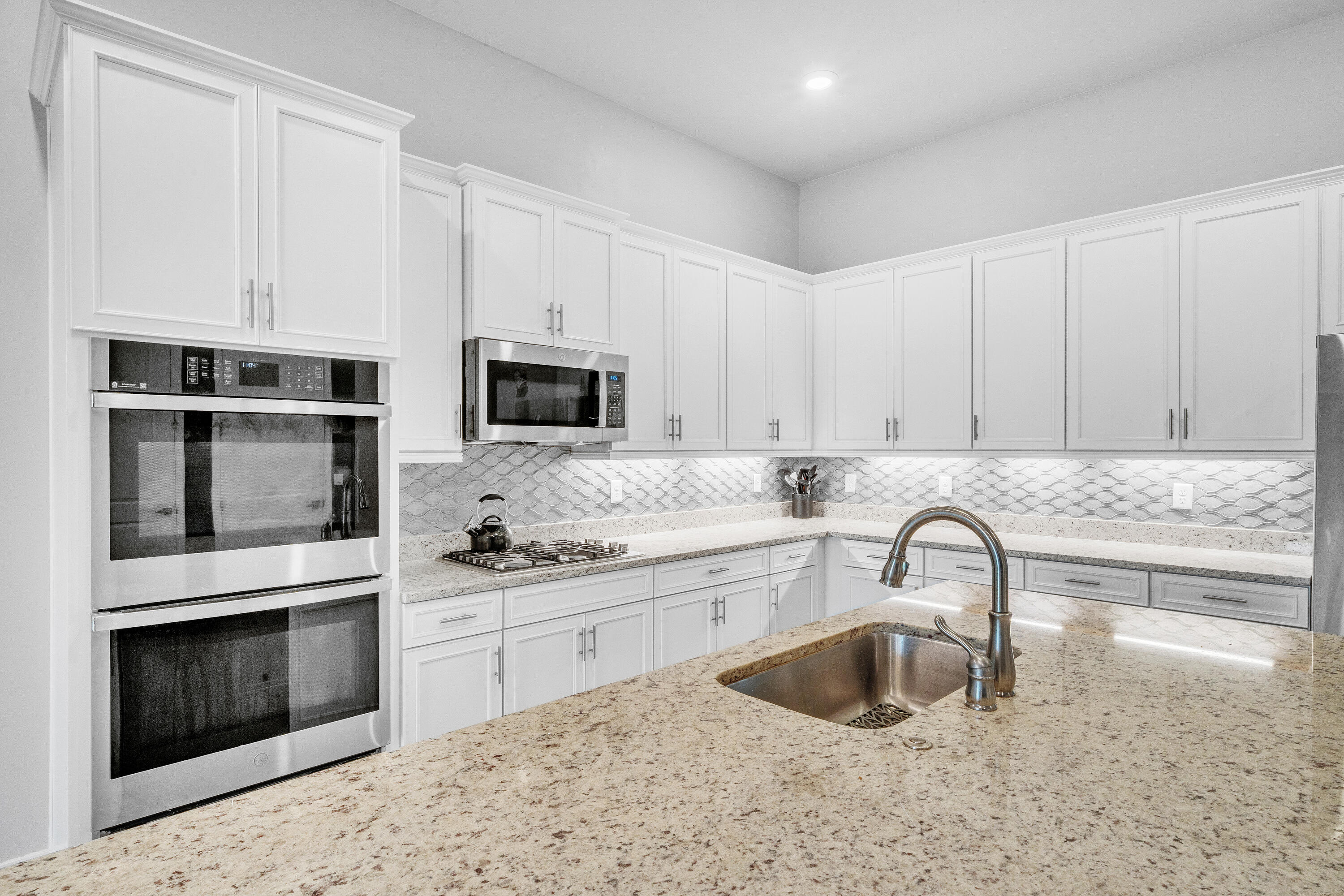 MCJUNKIN FARMS PLAT - Residential