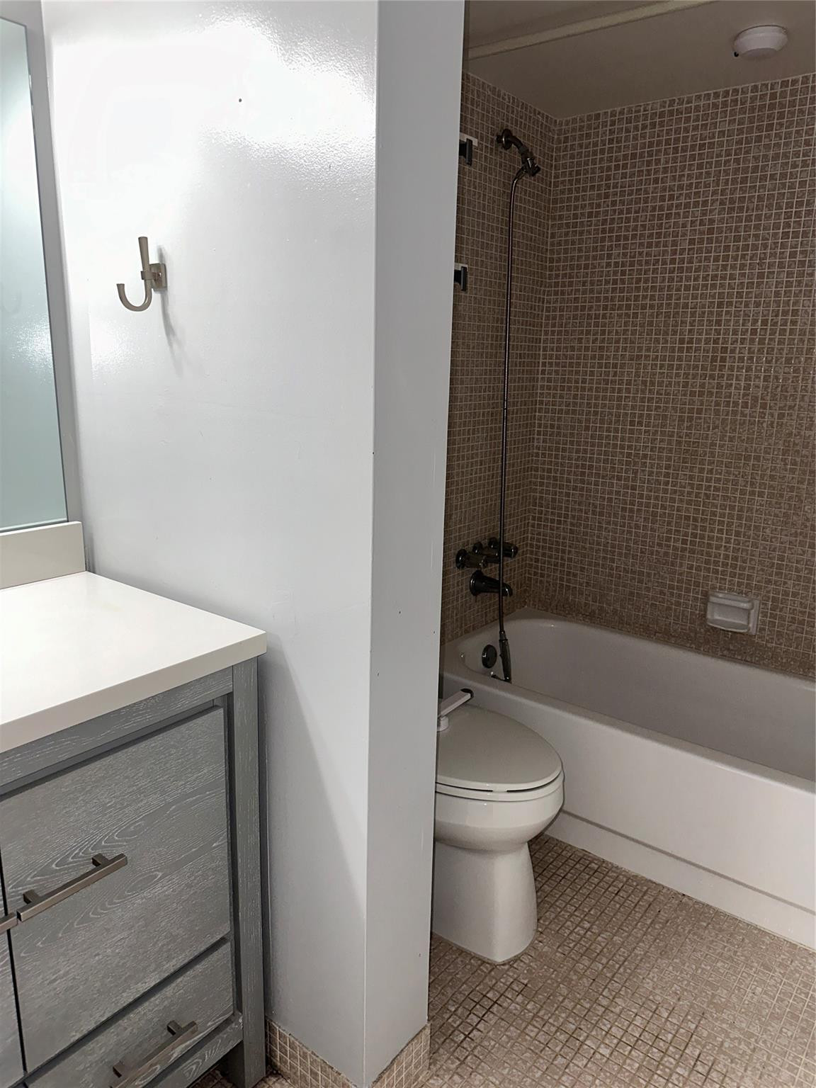 Sands Point Condo IV - Residential Lease