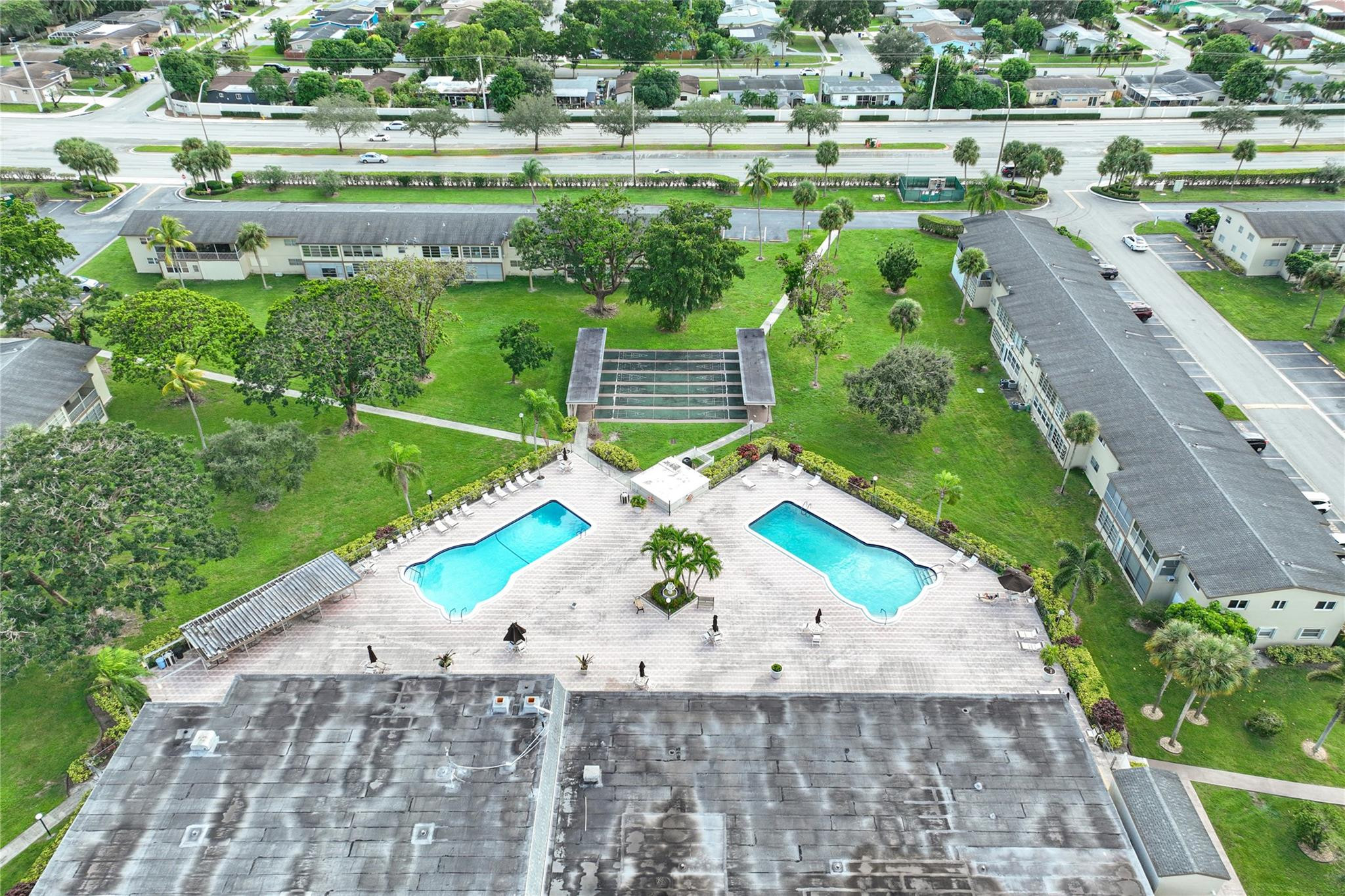 ORIOLE GARDENS TWO 40 CONDO - Residential