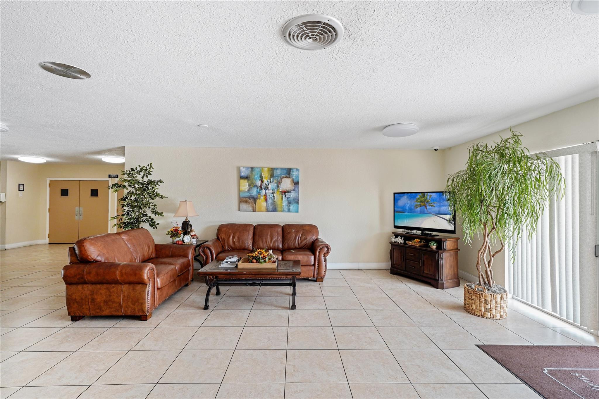 ORIOLE GARDENS TWO 40 CONDO - Residential