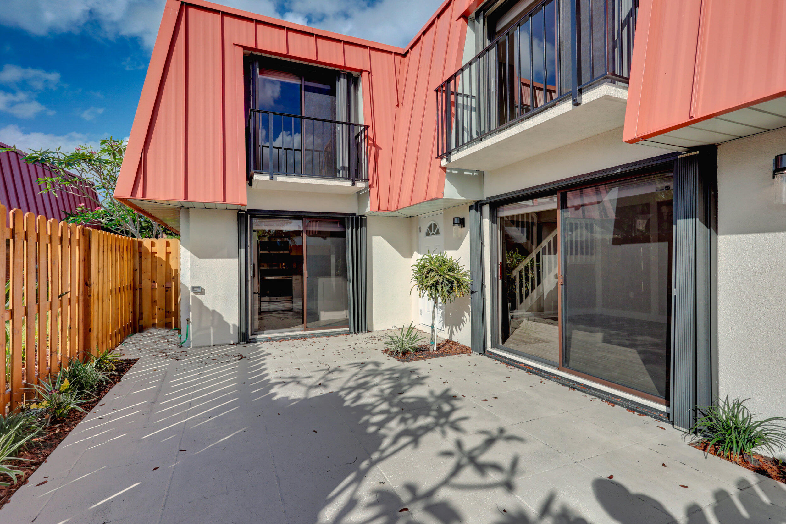 MERIDIAN PARK - Residential