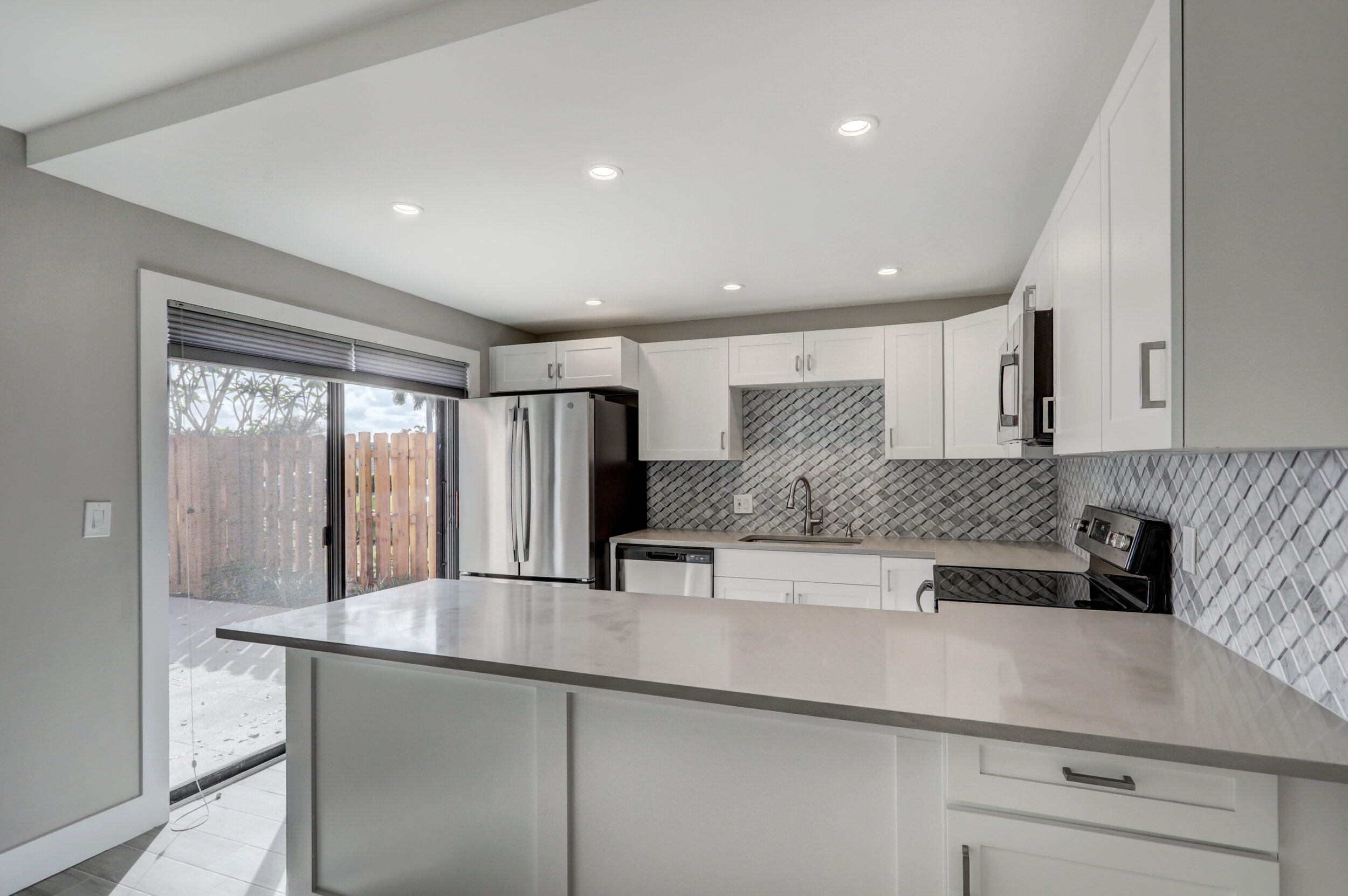 MERIDIAN PARK - Residential
