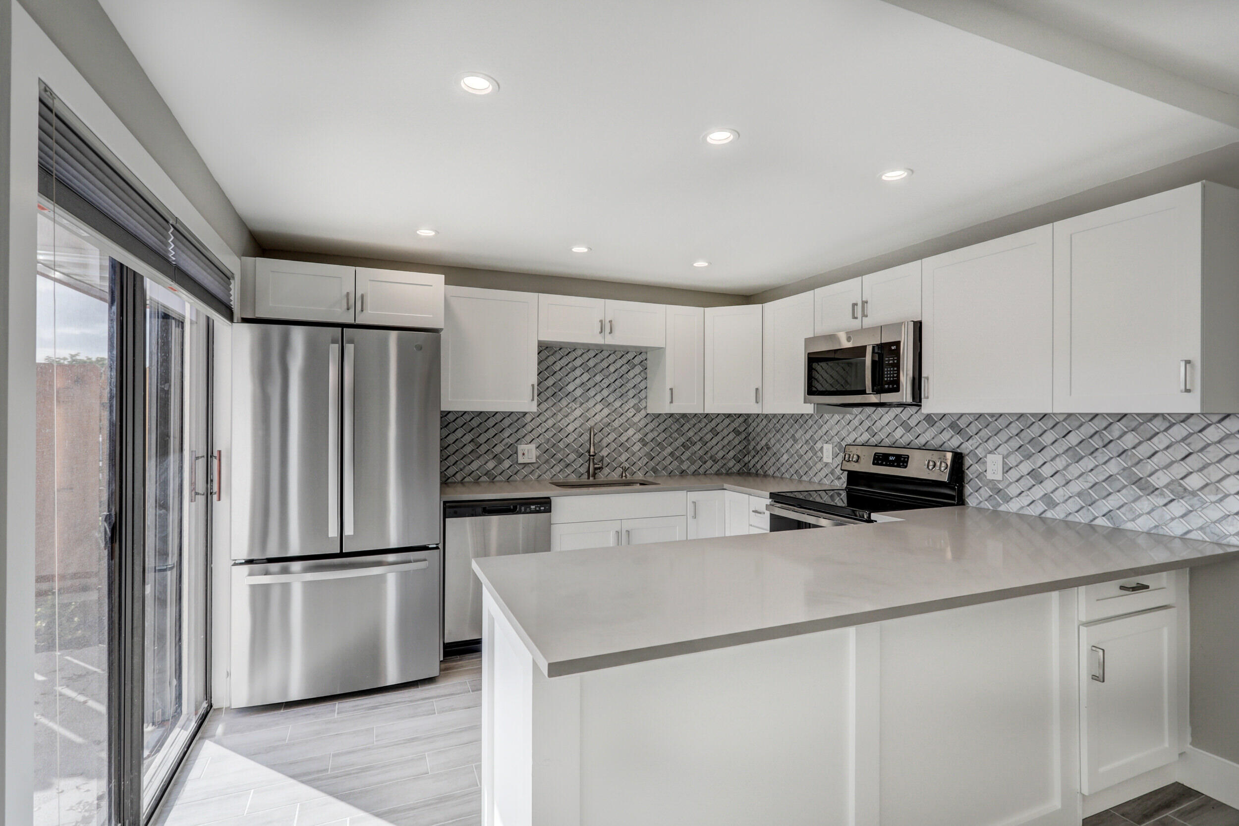 MERIDIAN PARK - Residential