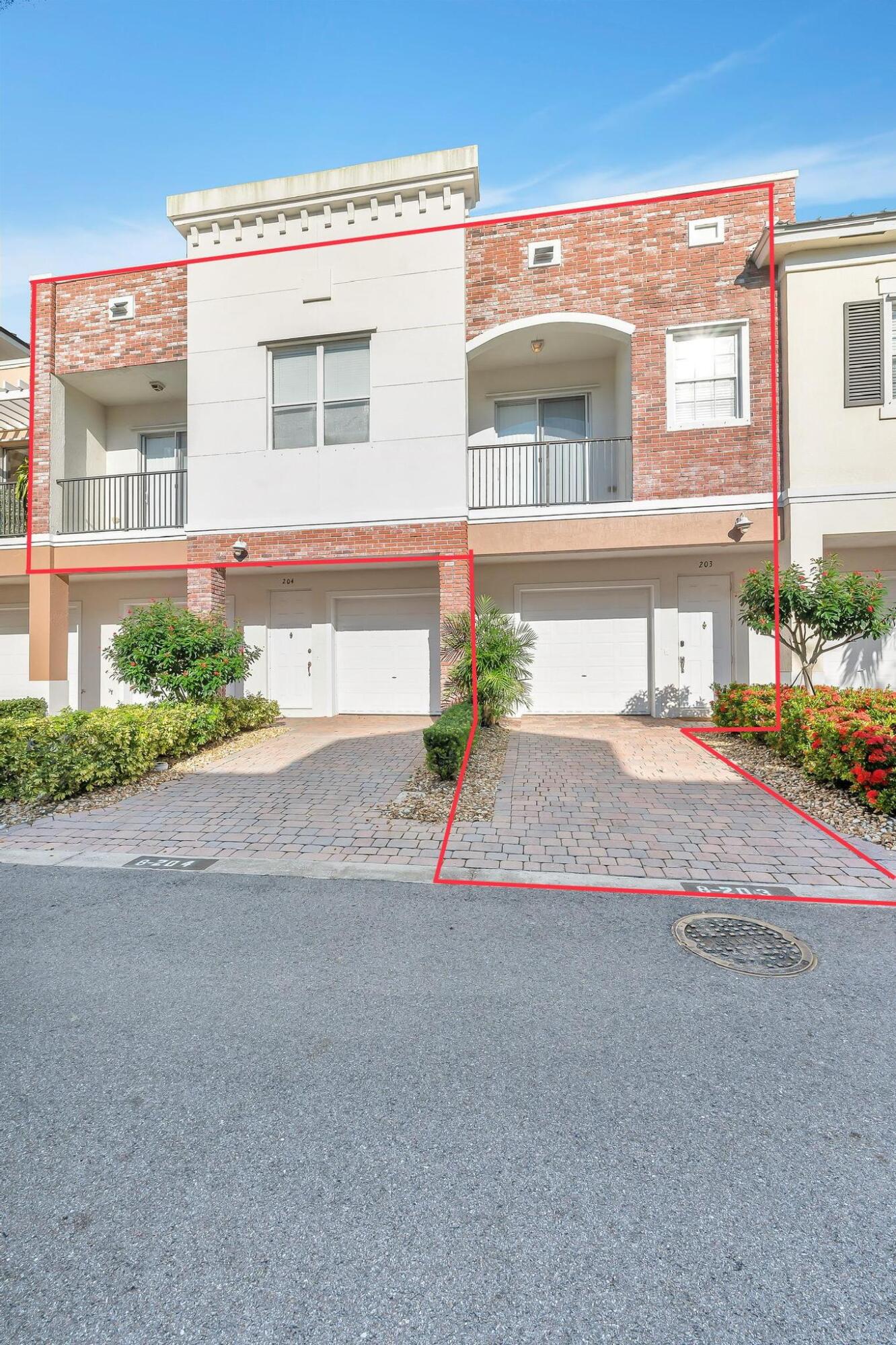 Take a look at this stunning 2 bed 2 bath condo with a 1 car garage located in the heart of Tradition Square. Brans new wood tile flooring in the bedrooms, granite countertops and custom wood cabinets in the kitchen. New A/C, water heater and appliances. This condo is close to I-95, Tradition hospital, many shops and dining. There is a community pool, 2 parks and picnic areas.