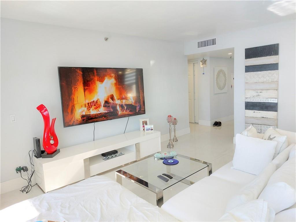 LAKE EMERALD CONDOMINIUM NO - Residential