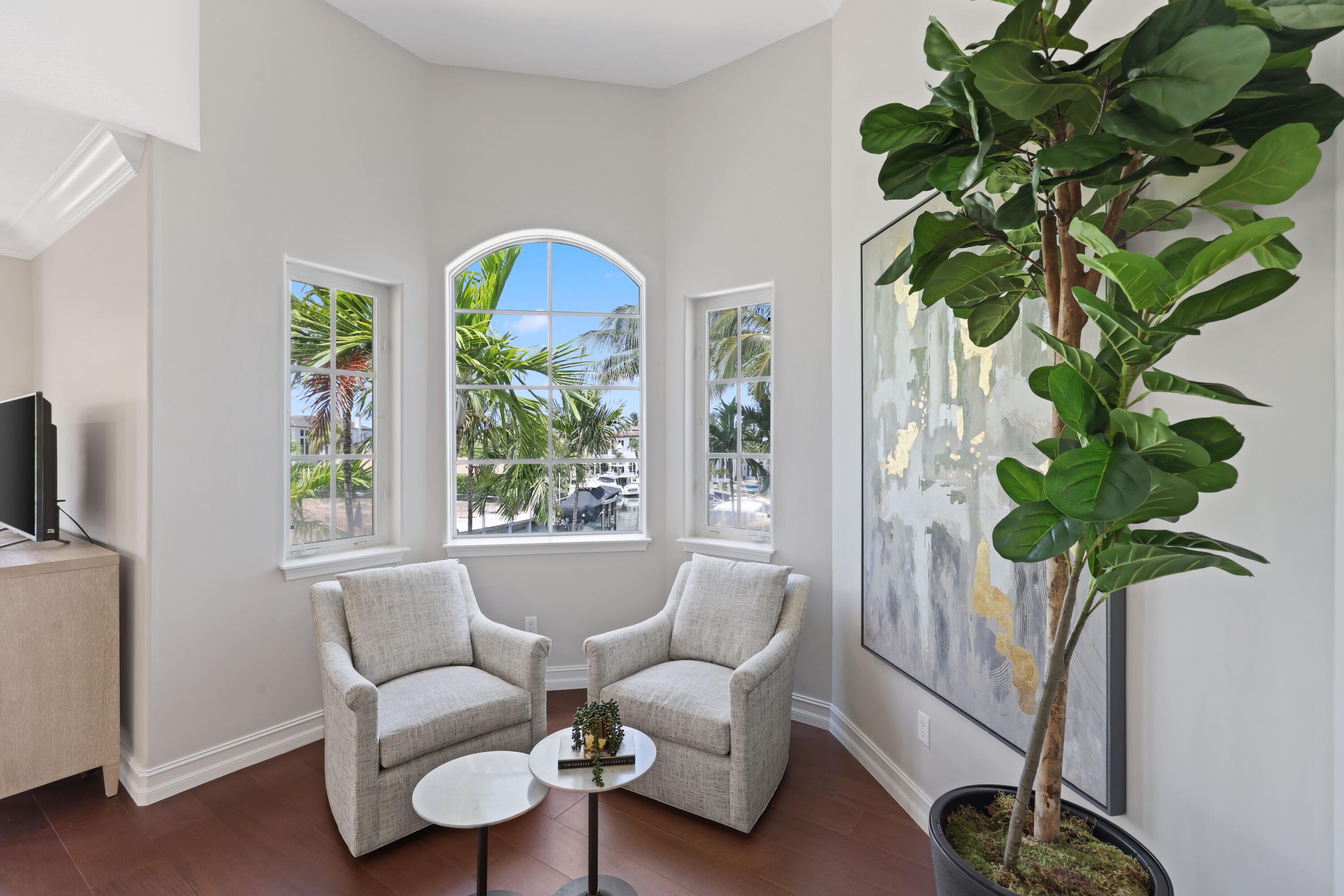 SUN AND SURF CLUB COMMUNITY - Residential
