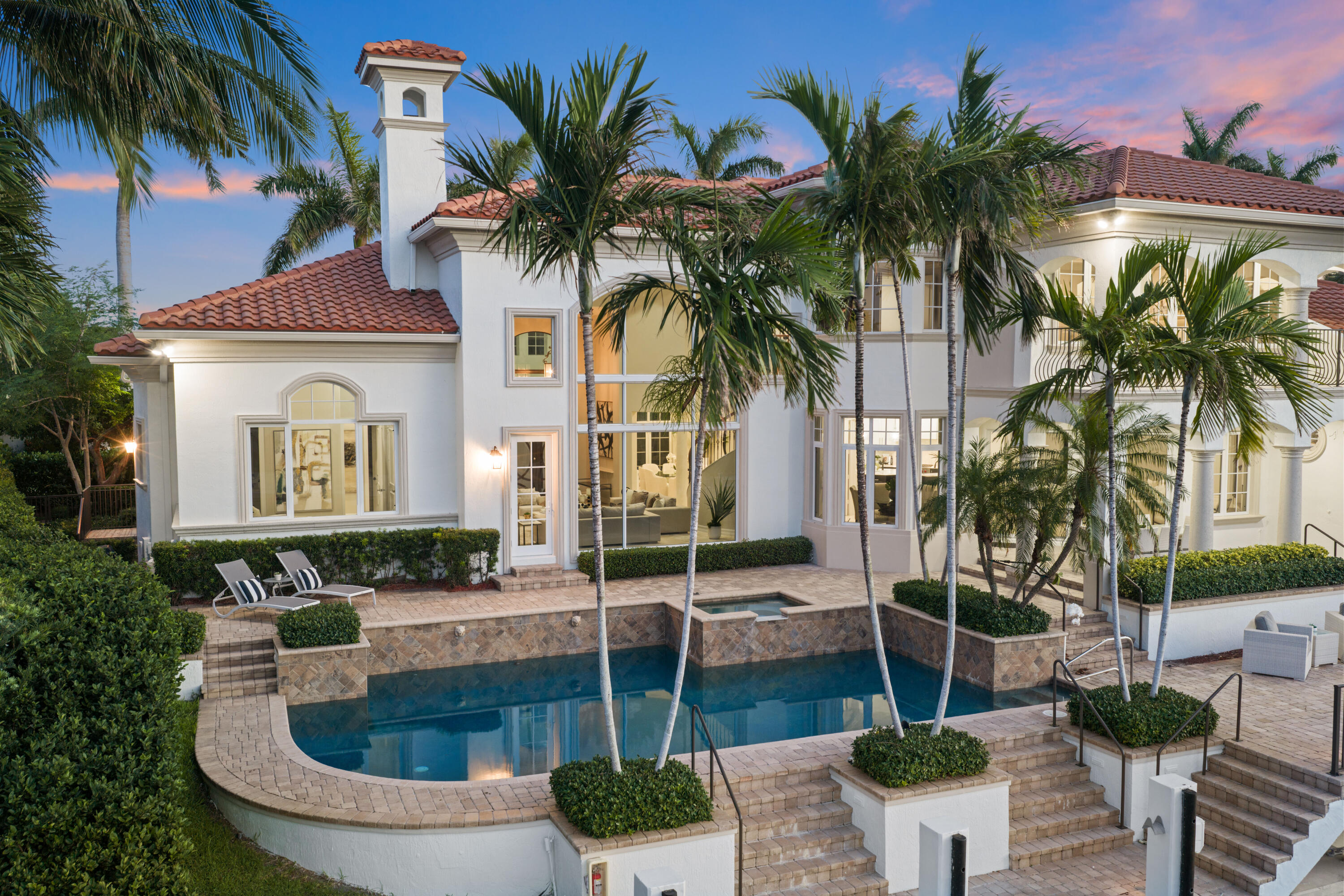 SUN AND SURF CLUB COMMUNITY - Residential