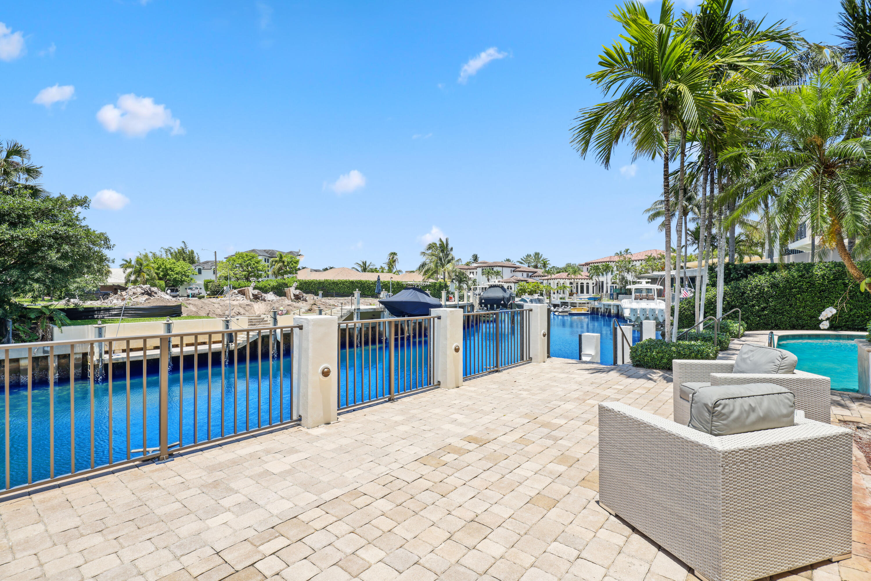 SUN AND SURF CLUB COMMUNITY - Residential