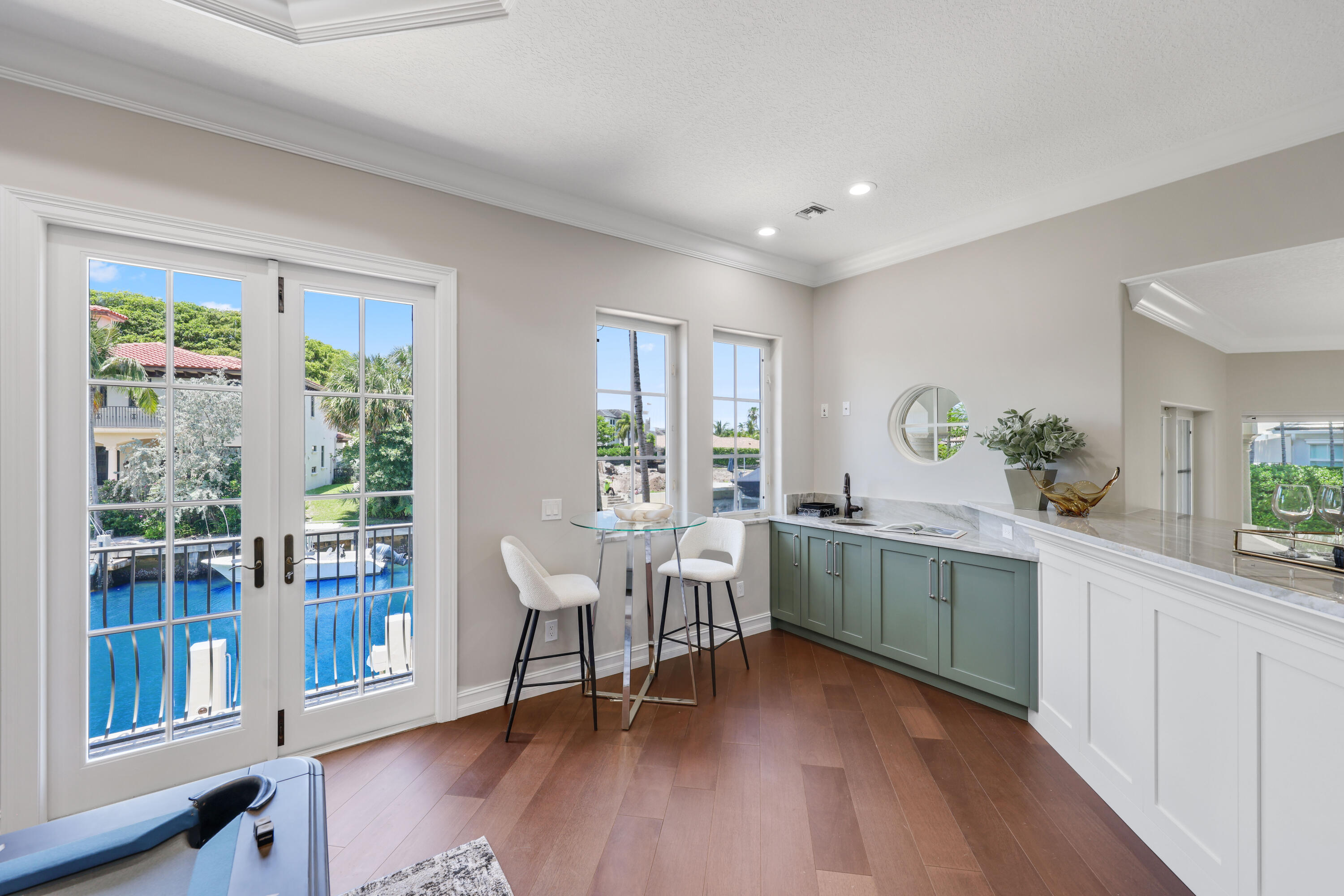 SUN AND SURF CLUB COMMUNITY - Residential