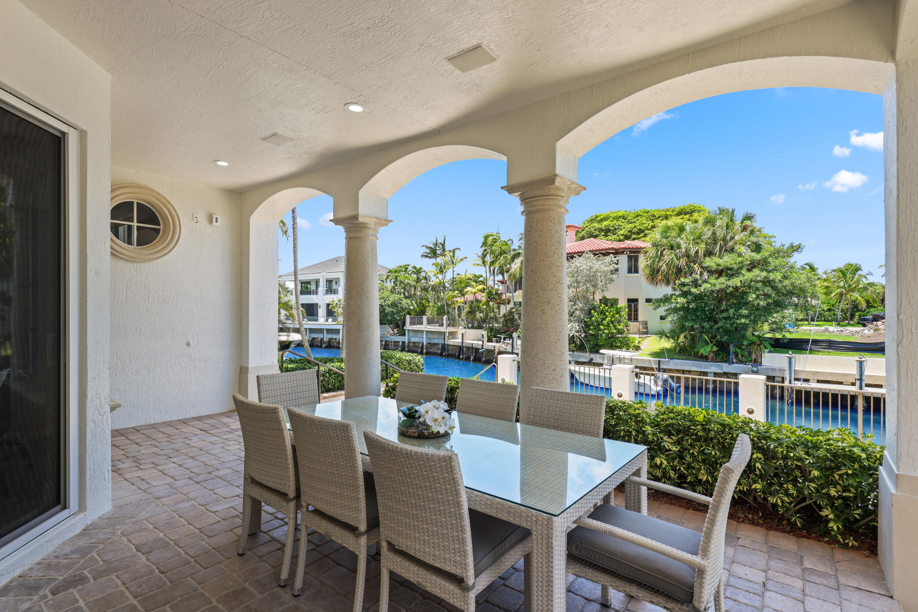 SUN AND SURF CLUB COMMUNITY - Residential