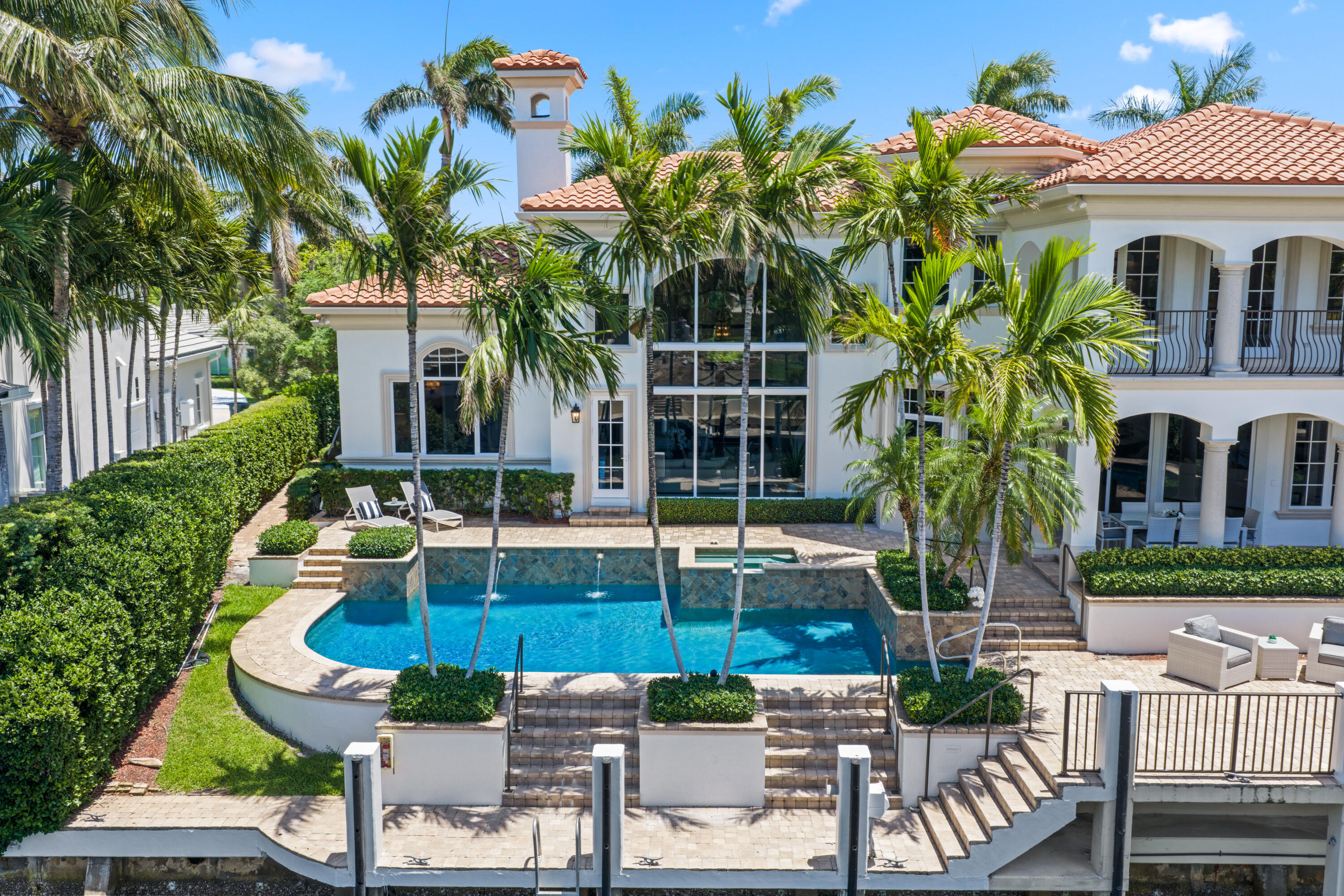 SUN AND SURF CLUB COMMUNITY - Residential