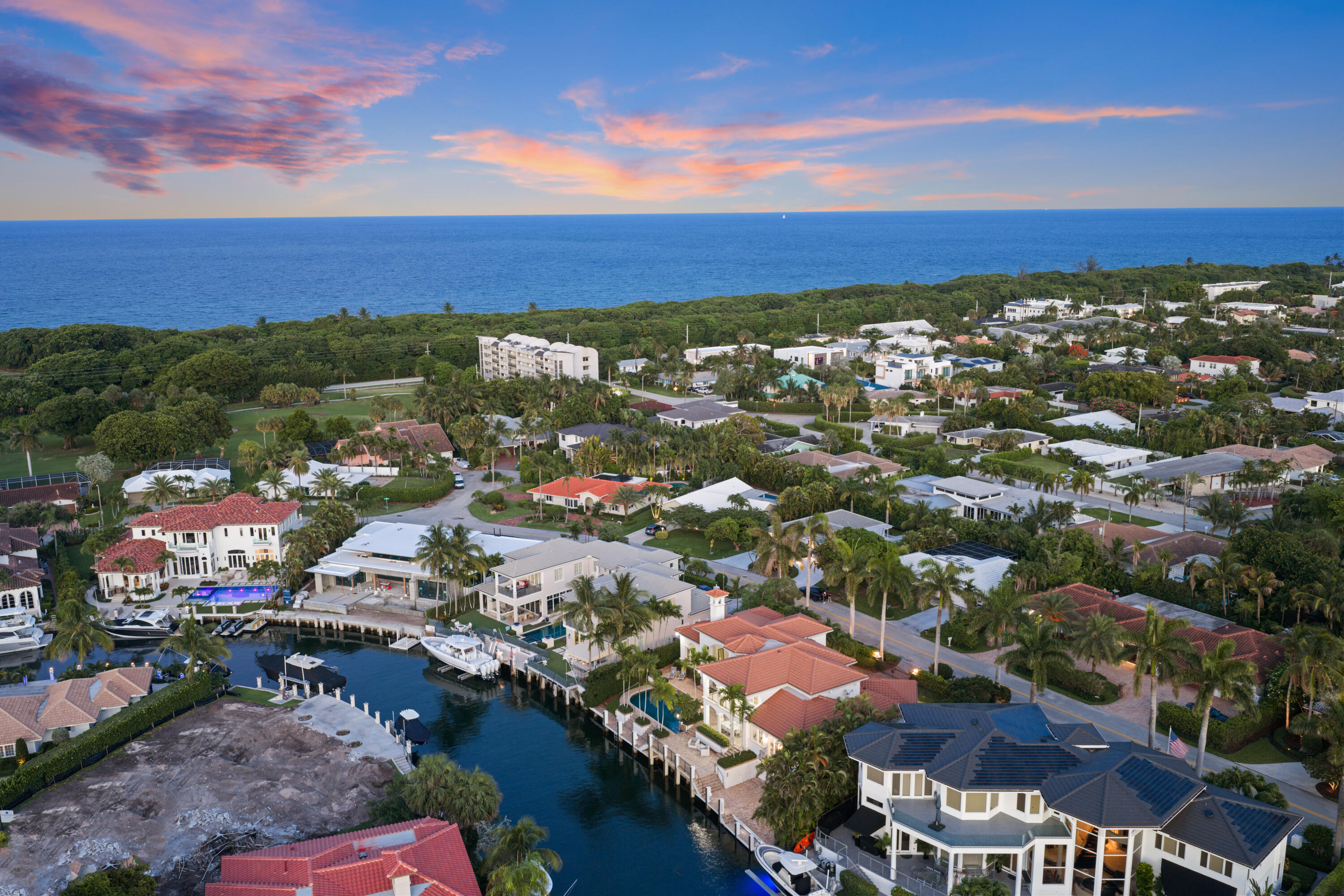 SUN AND SURF CLUB COMMUNITY - Residential