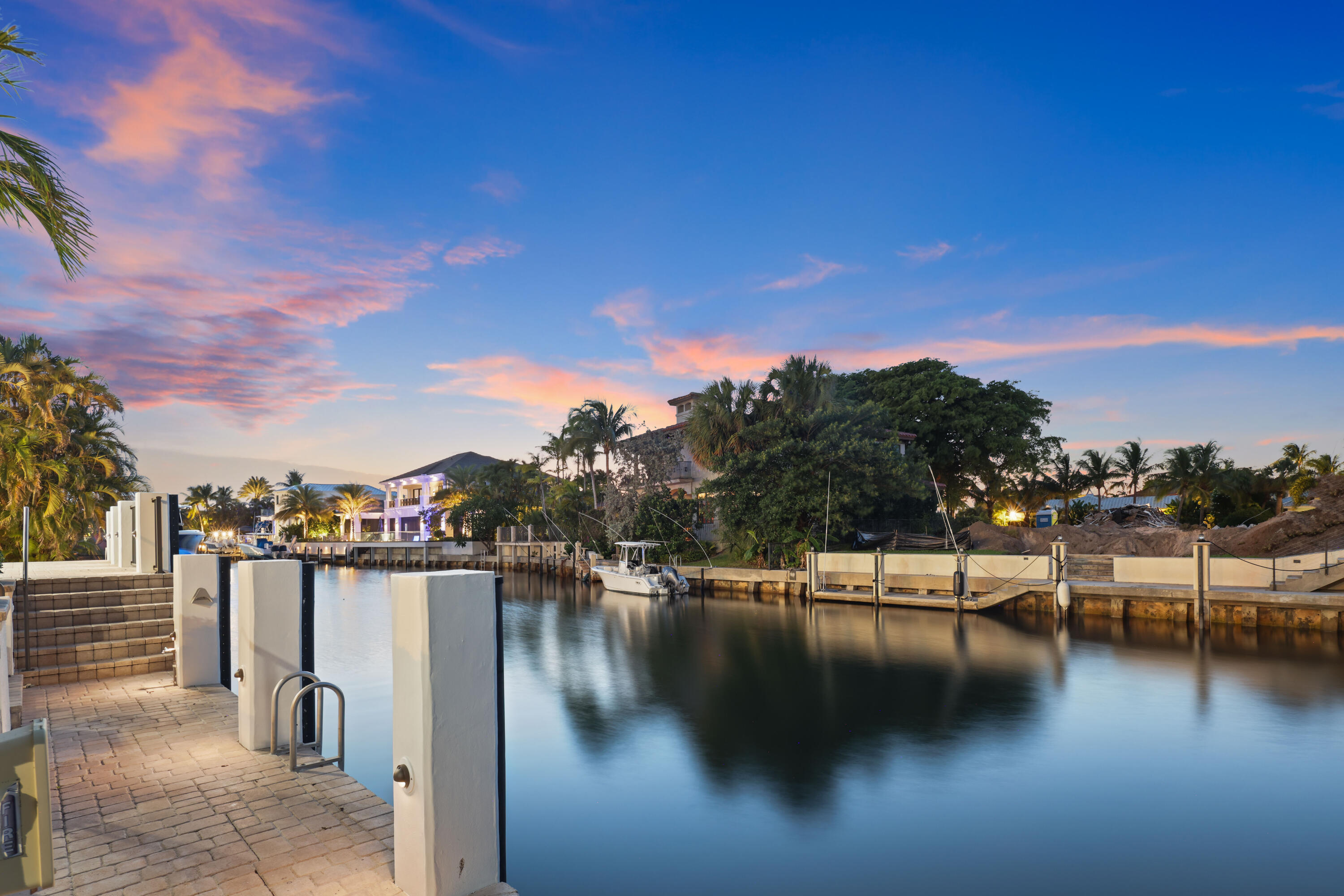 SUN AND SURF CLUB COMMUNITY - Residential