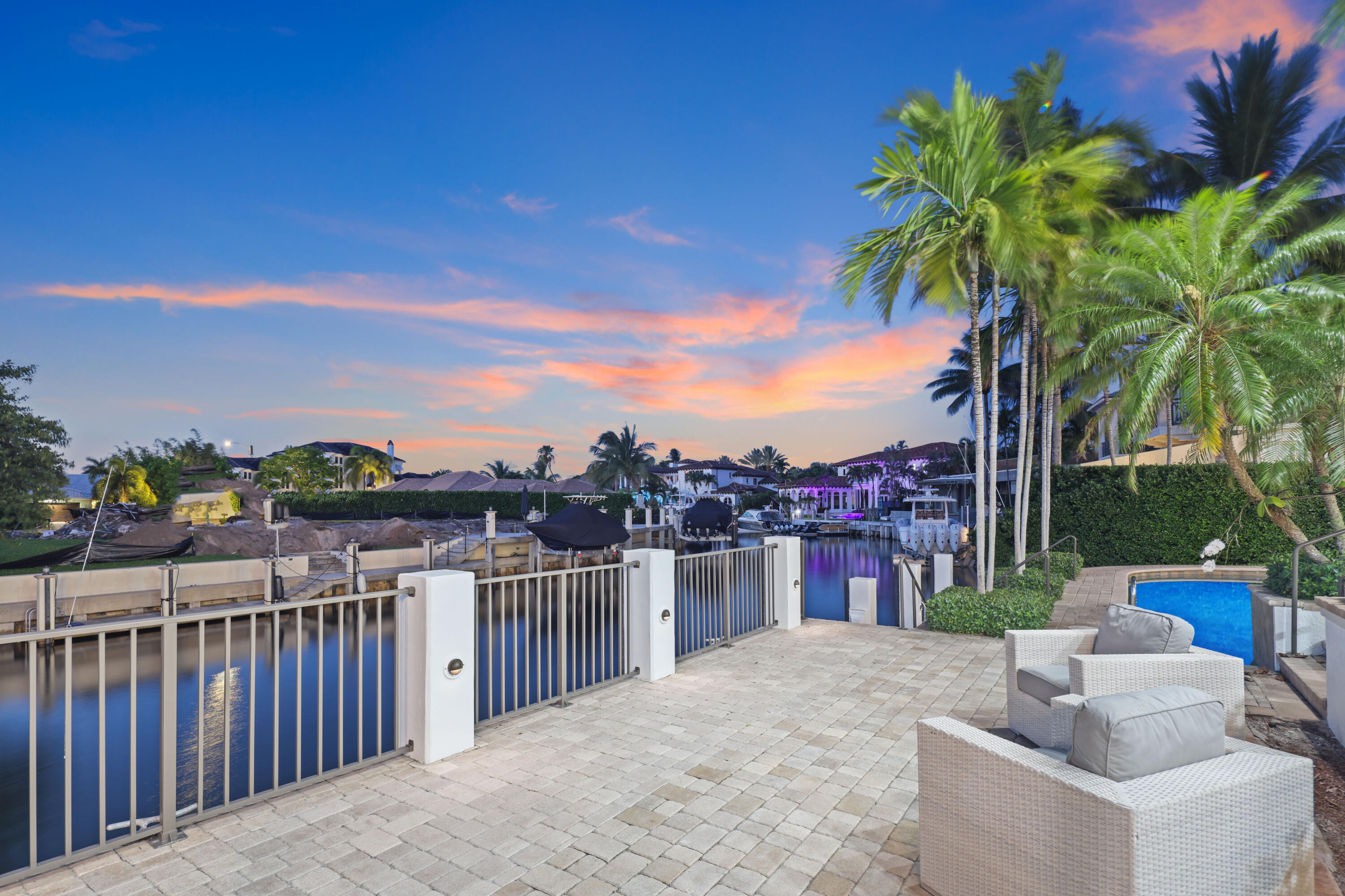 SUN AND SURF CLUB COMMUNITY - Residential